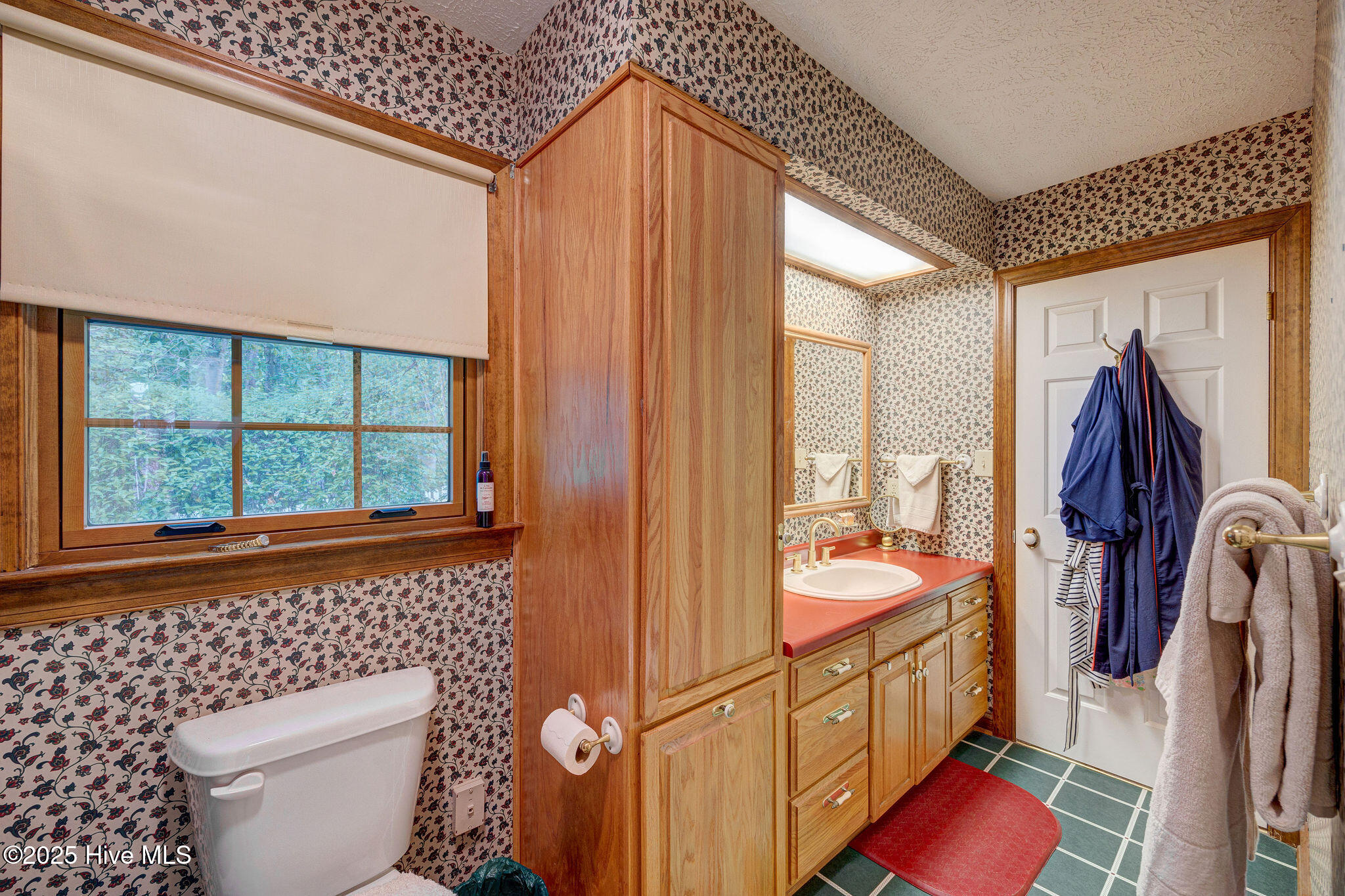 100553041 | Photo 27