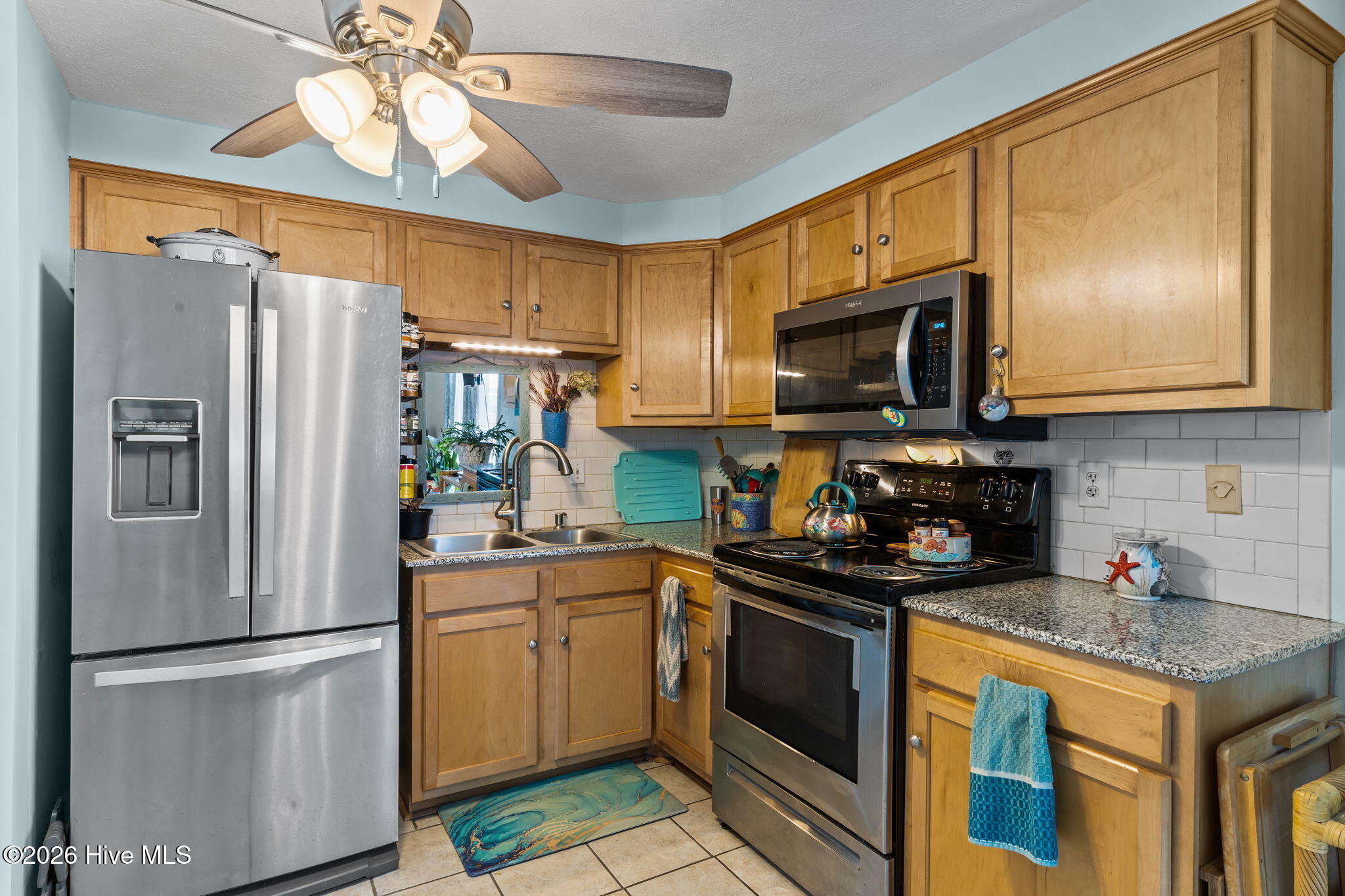 100545884 | Photo 15