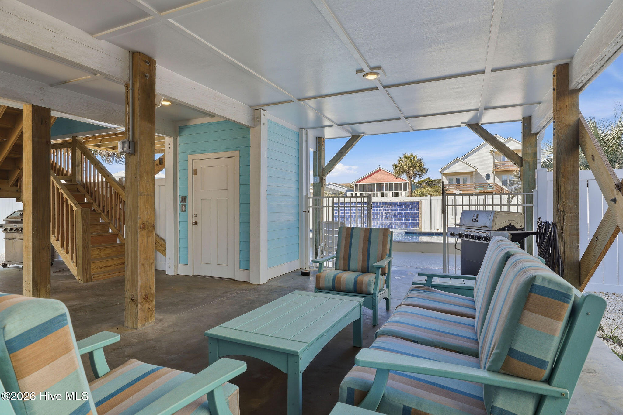 100559118 | Photo 71