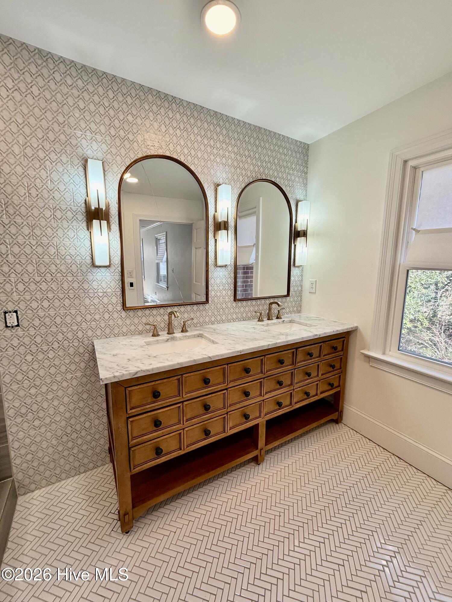 1262 Forest Acres Drive, Greenville, NC, 27834