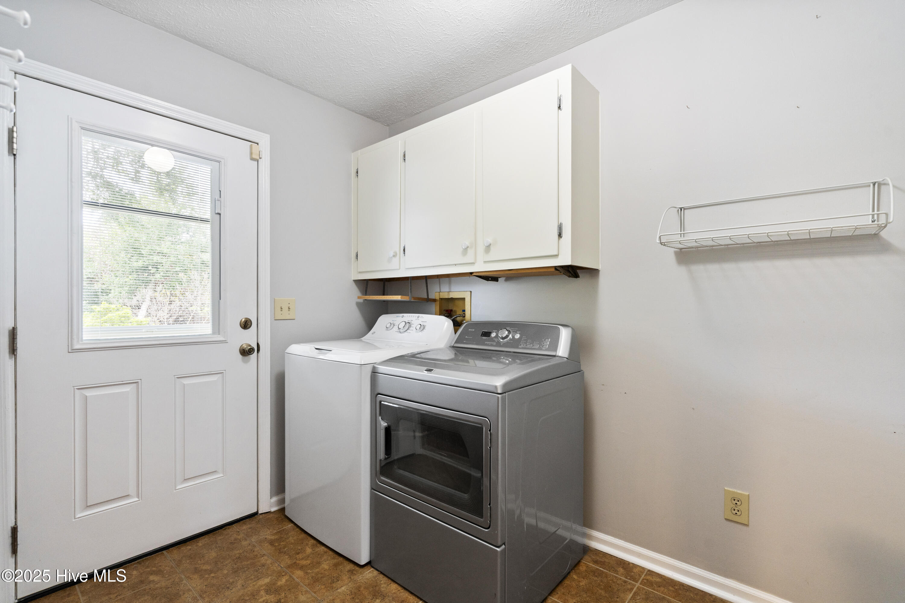 100540990 | Photo 52