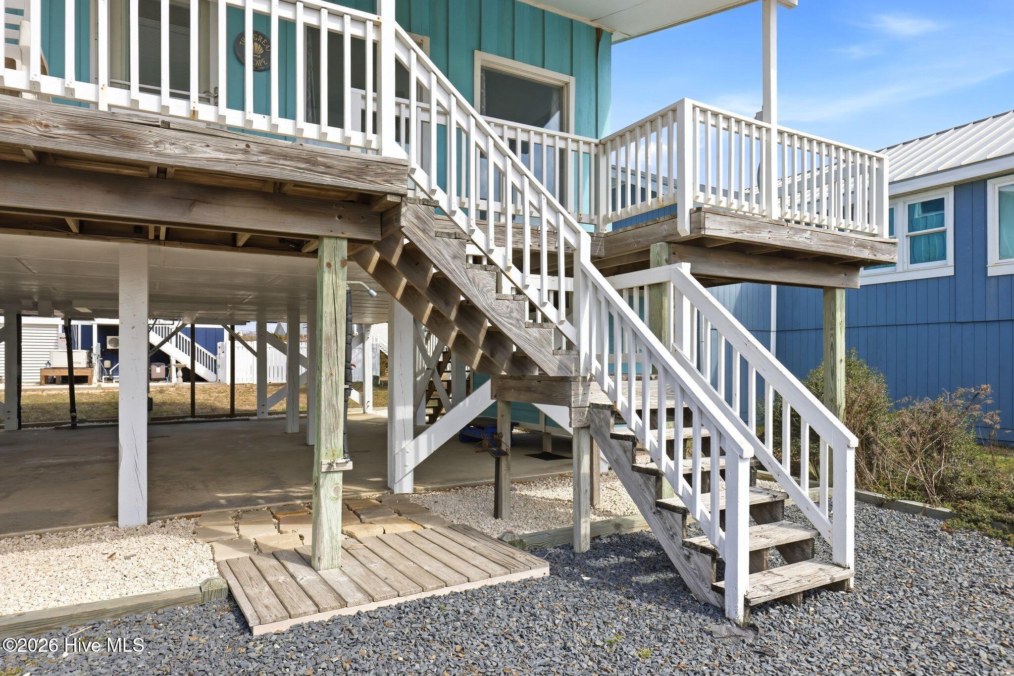 100558178 | Photo 10