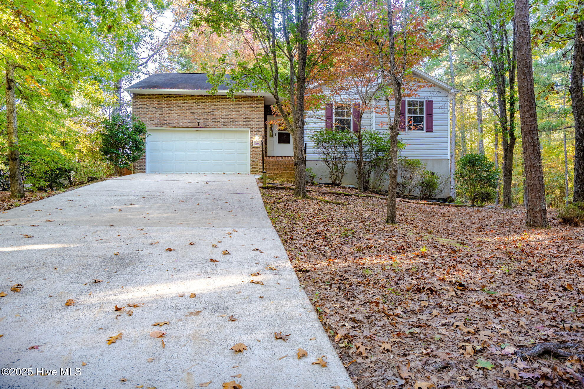 Homes for sale in Carthage, NC | 309 Buggy Dr W, Carthage, NC 28327 | MLS# 100538132