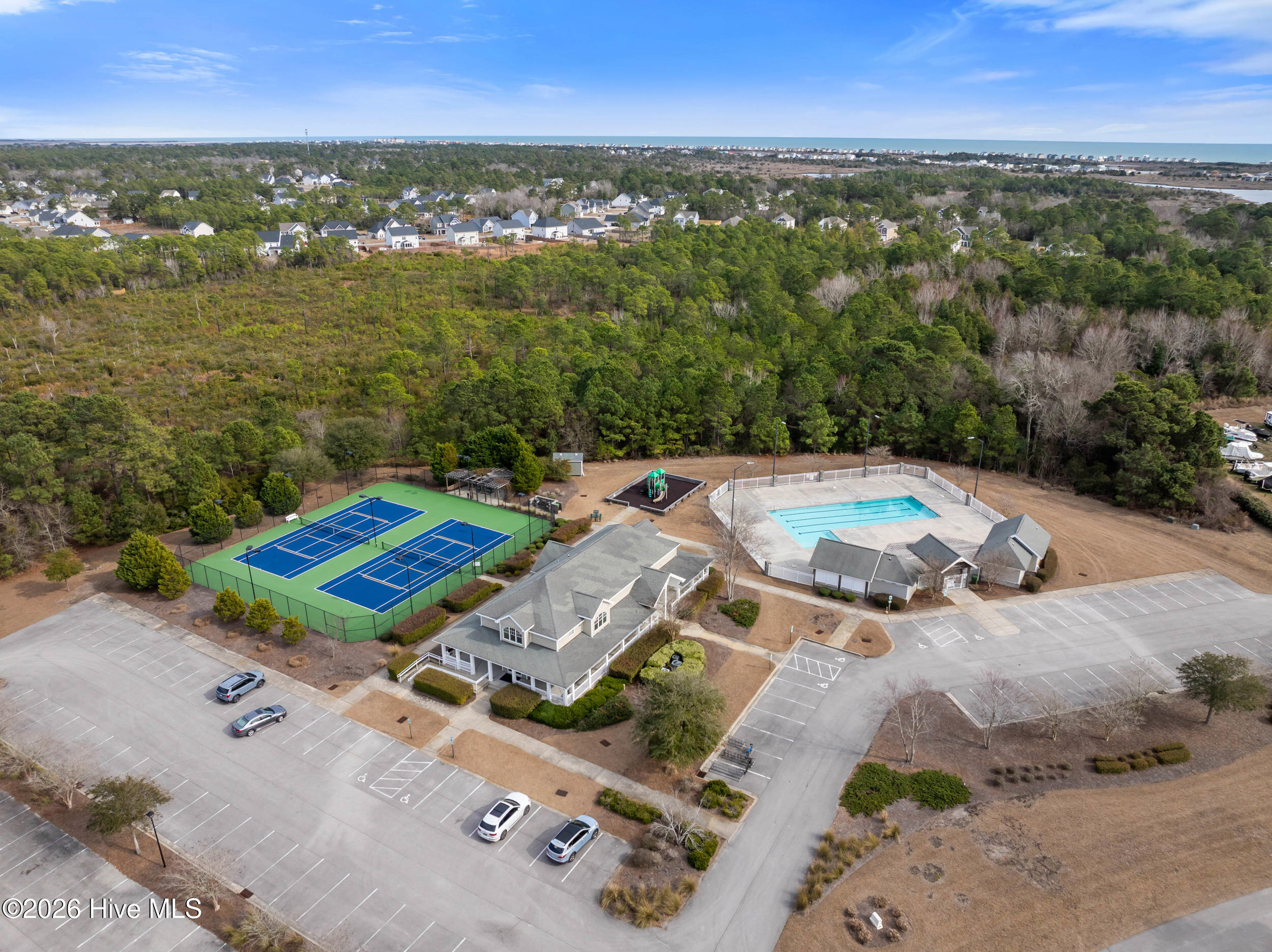 100562892 | Photo 56