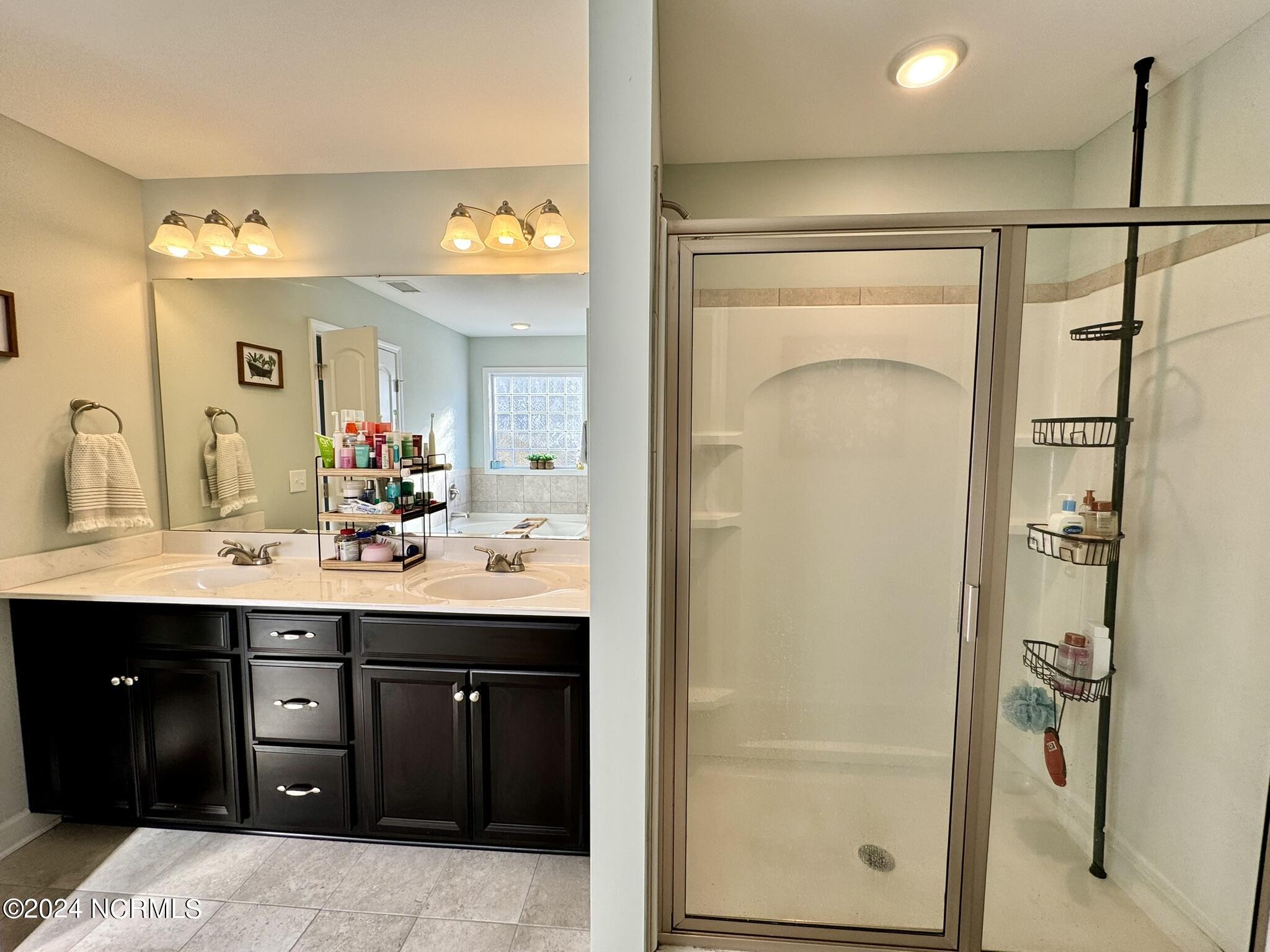 100552573 | Photo 13