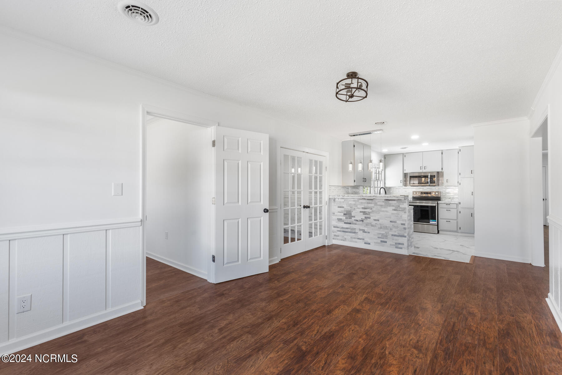 13 Collins Drive,Midway Park