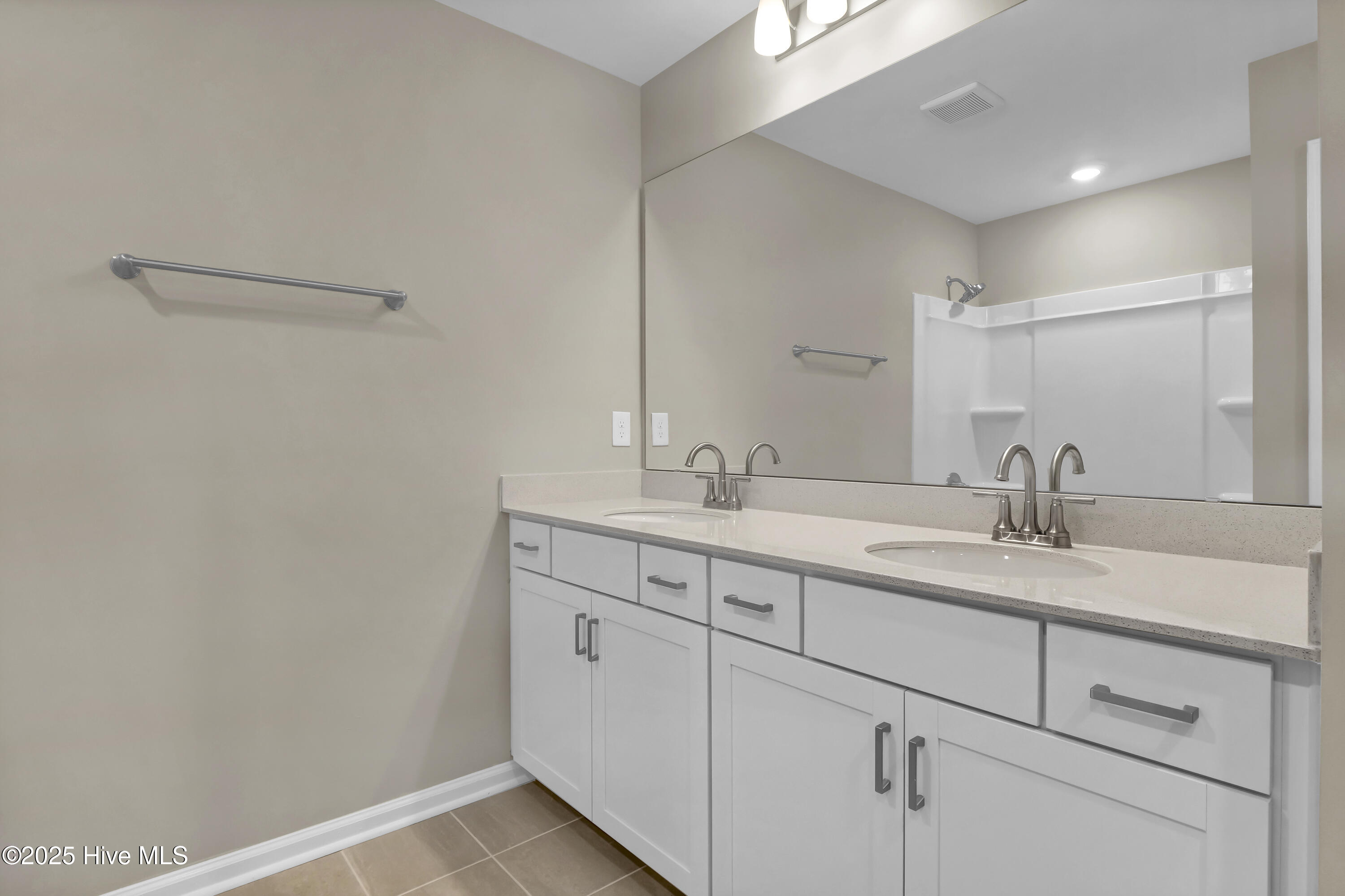 100515227 | Photo 31