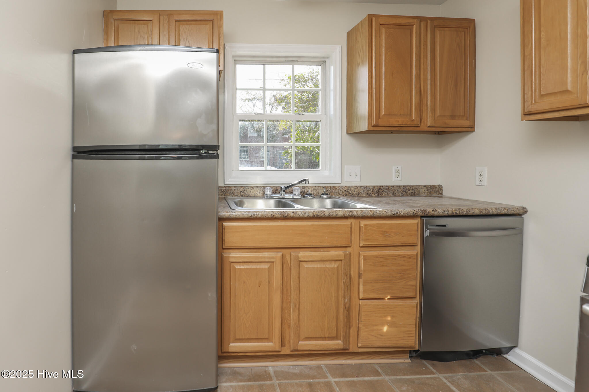 100542091 | Photo 10