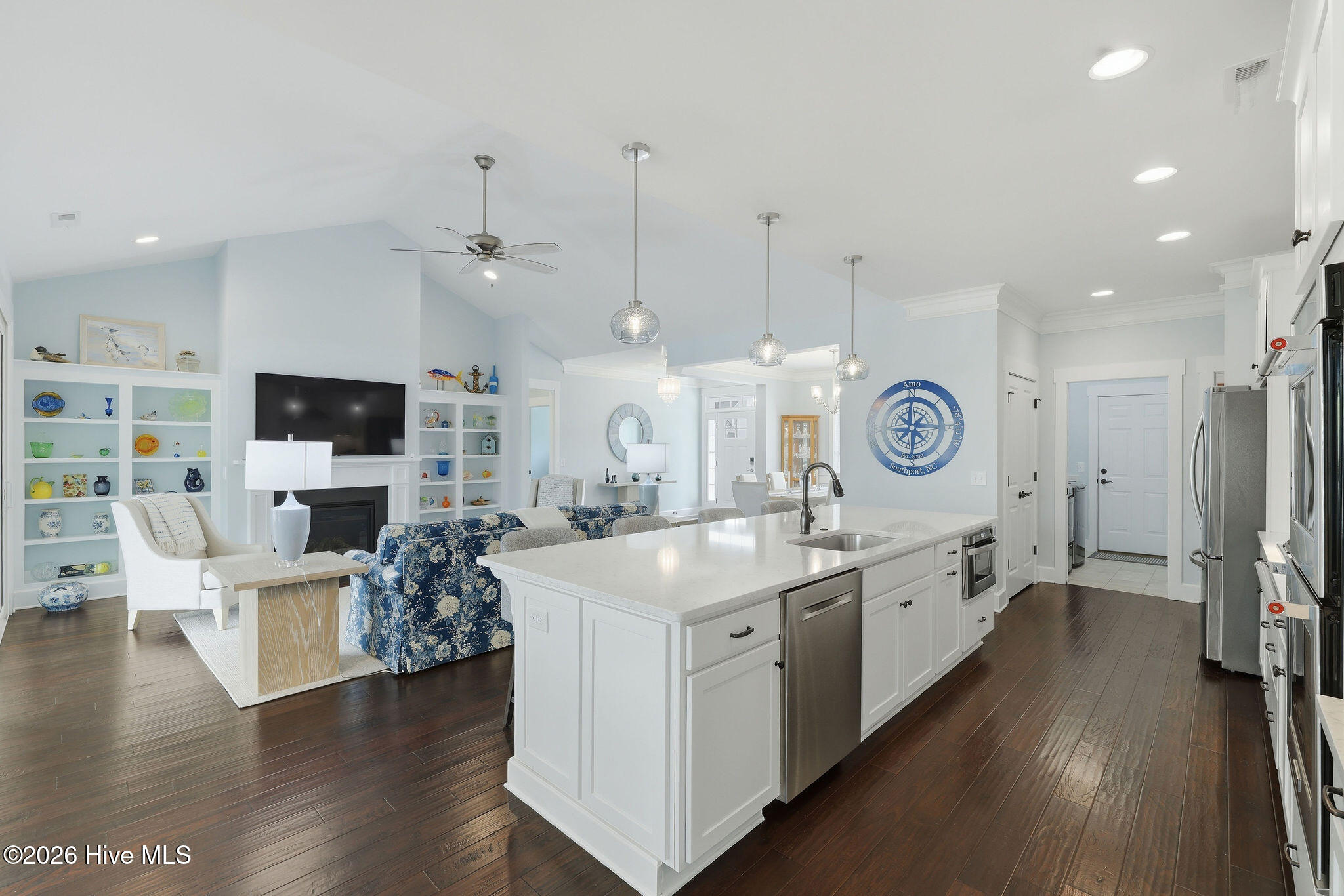 100563234 | Photo 15