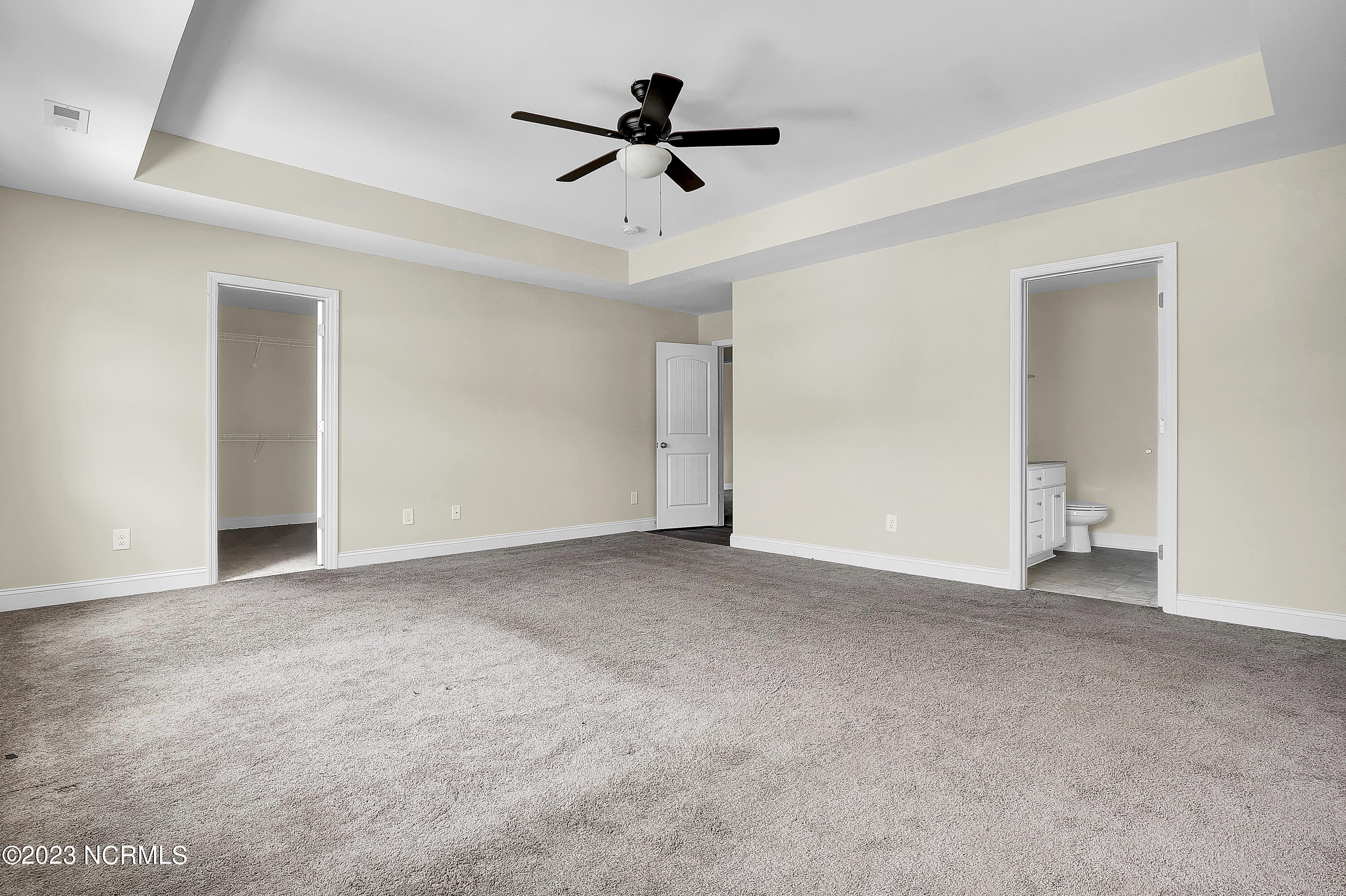 100565122 | Photo 14