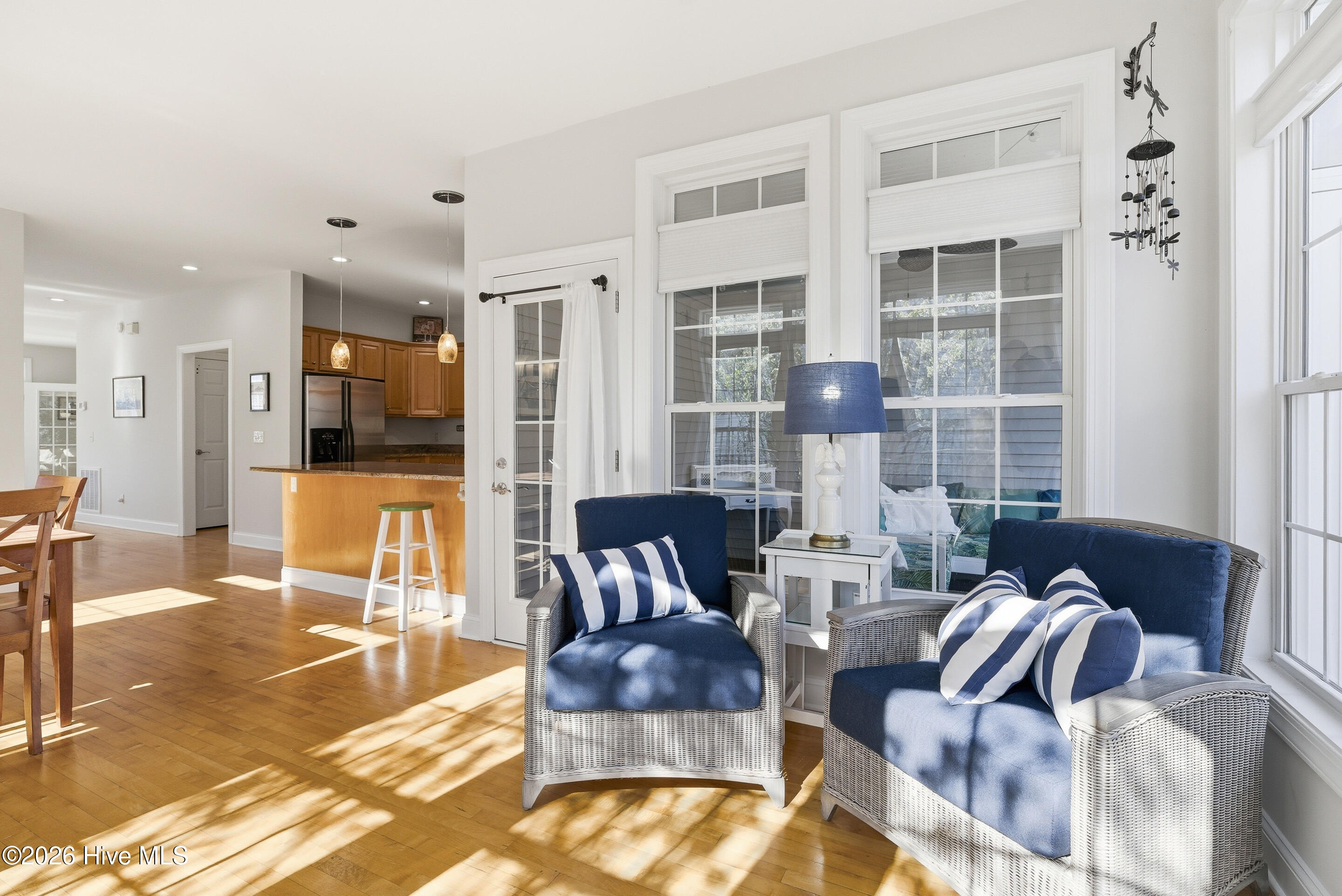 100561643 | Photo 22