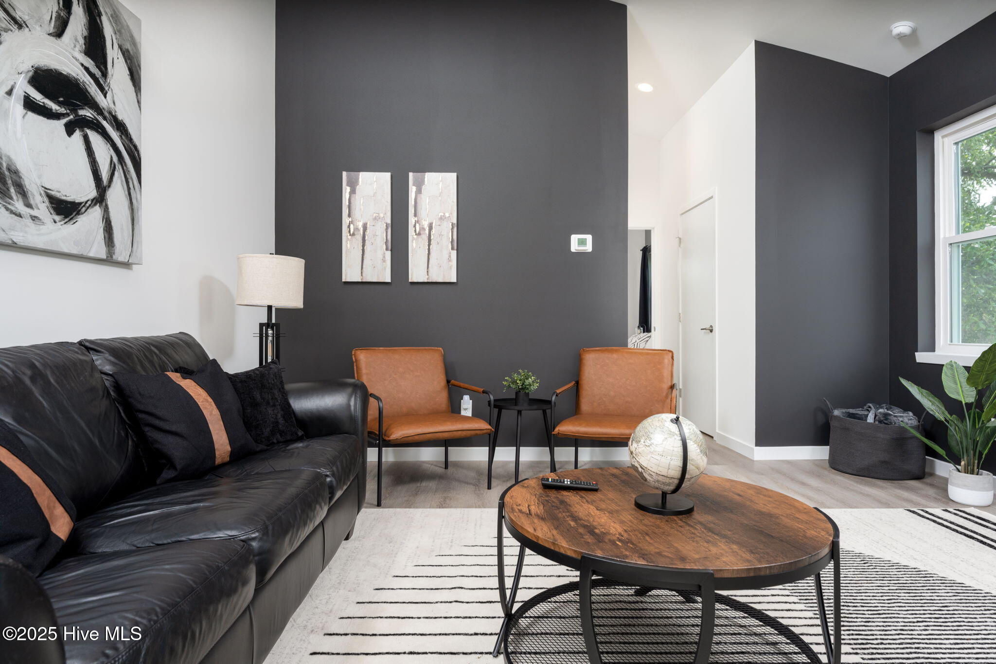 100485156 | Photo 21