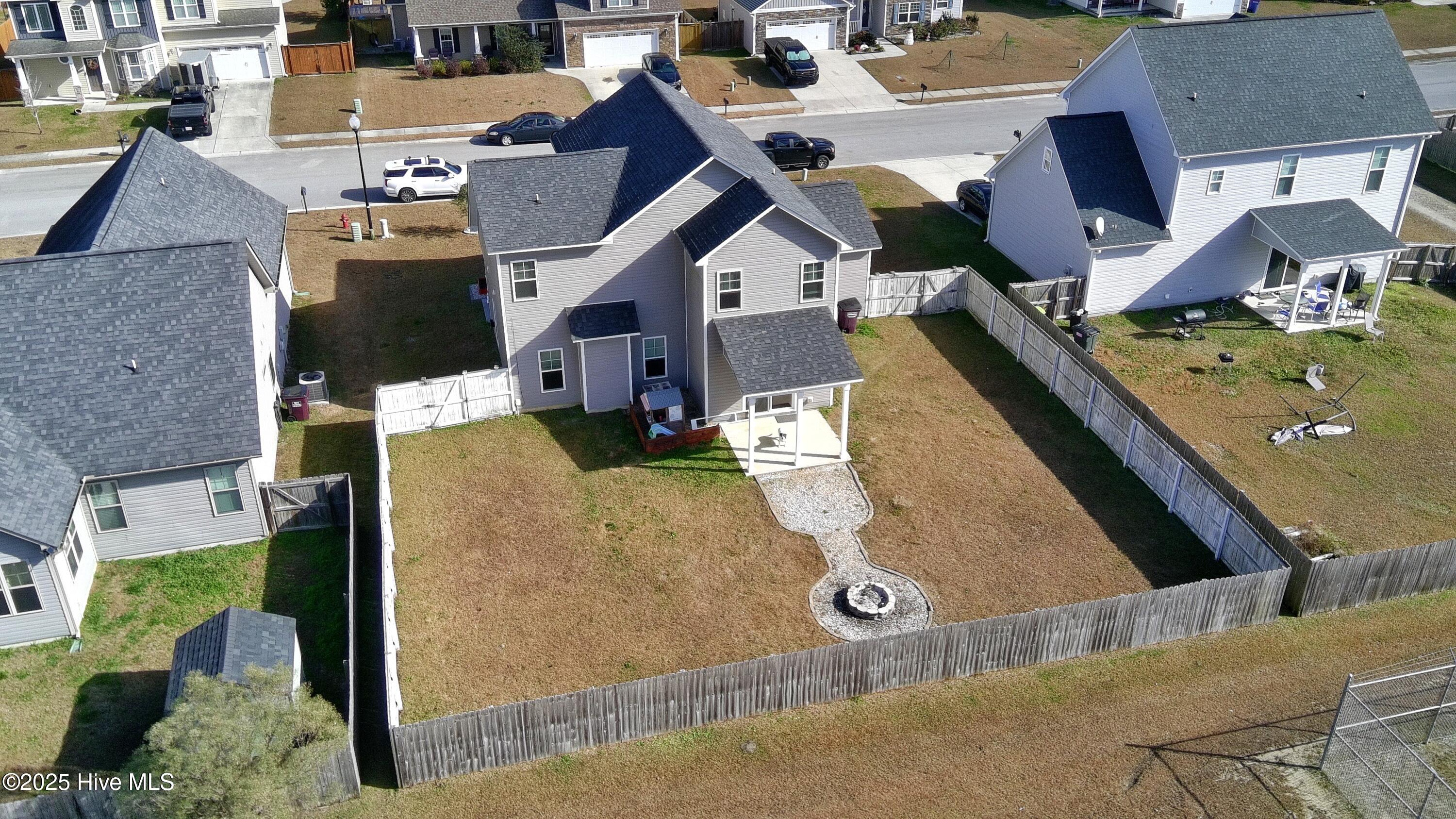 100545917 | Photo 46