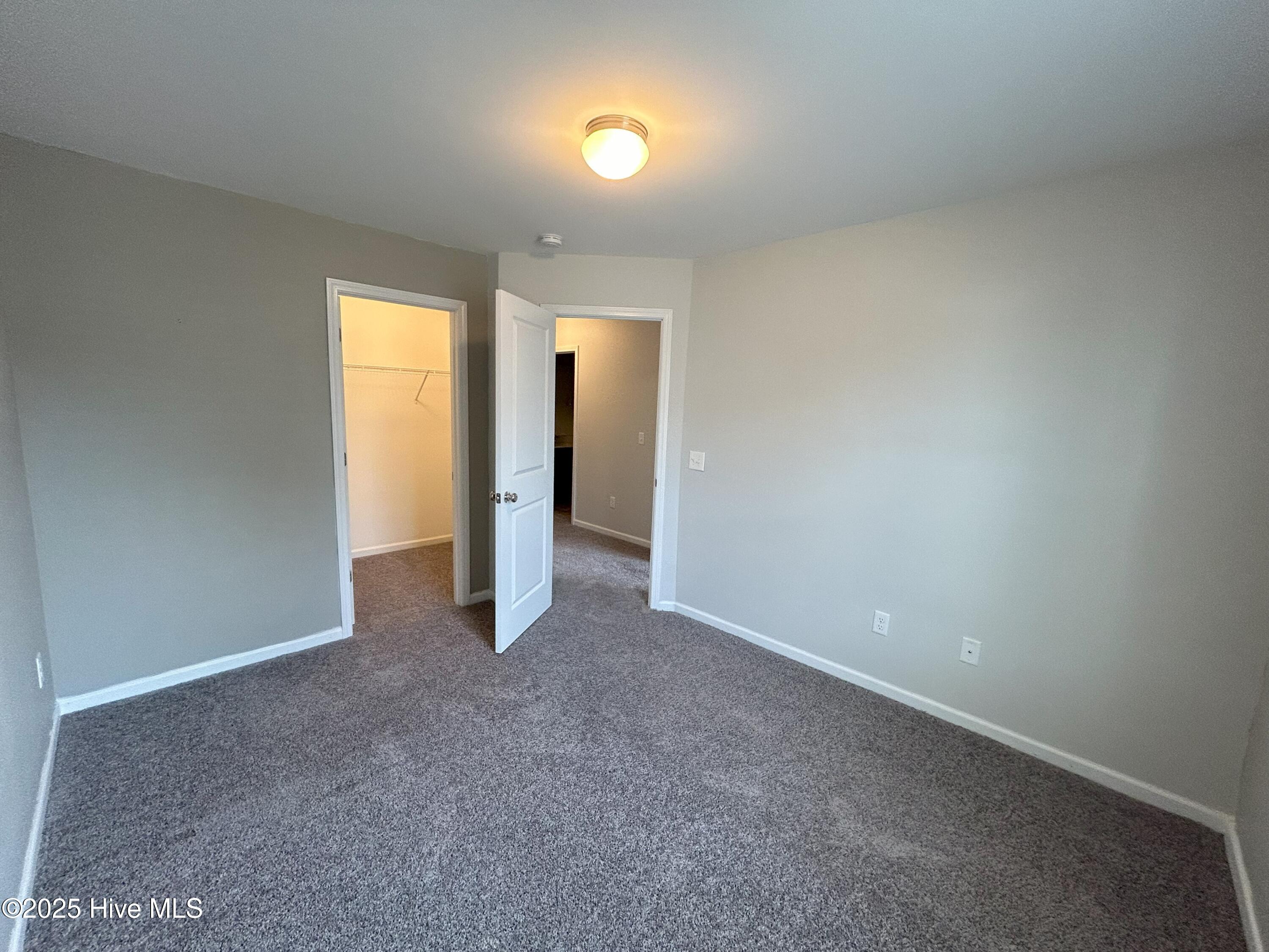 100541755 | Photo 23