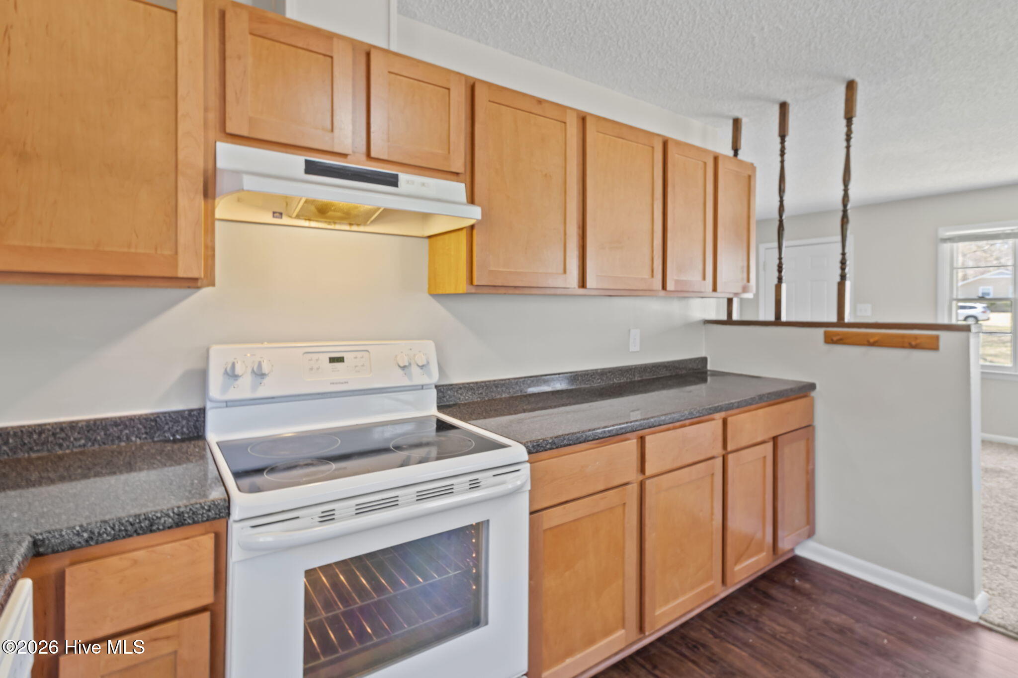 100561525 | Photo 15