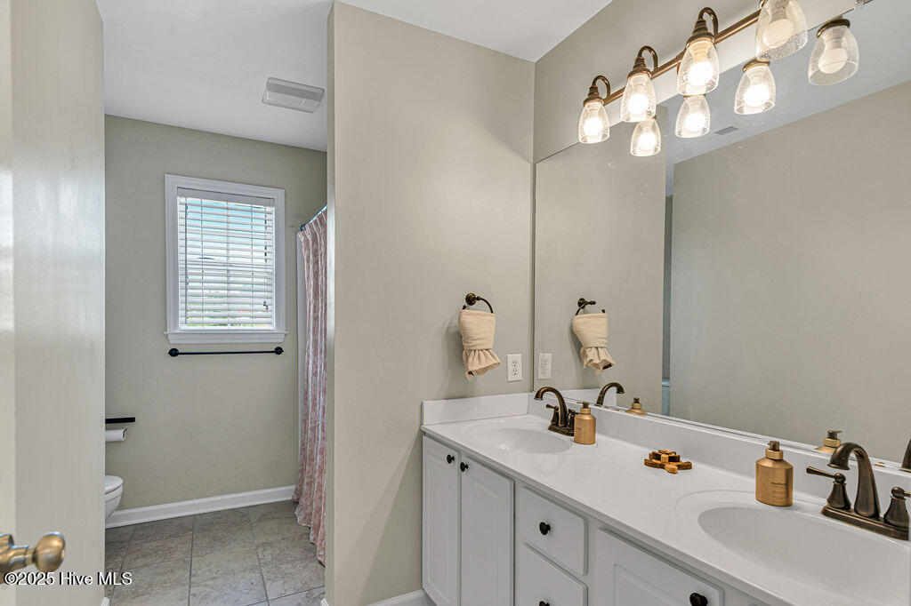 100524146 | Photo 37