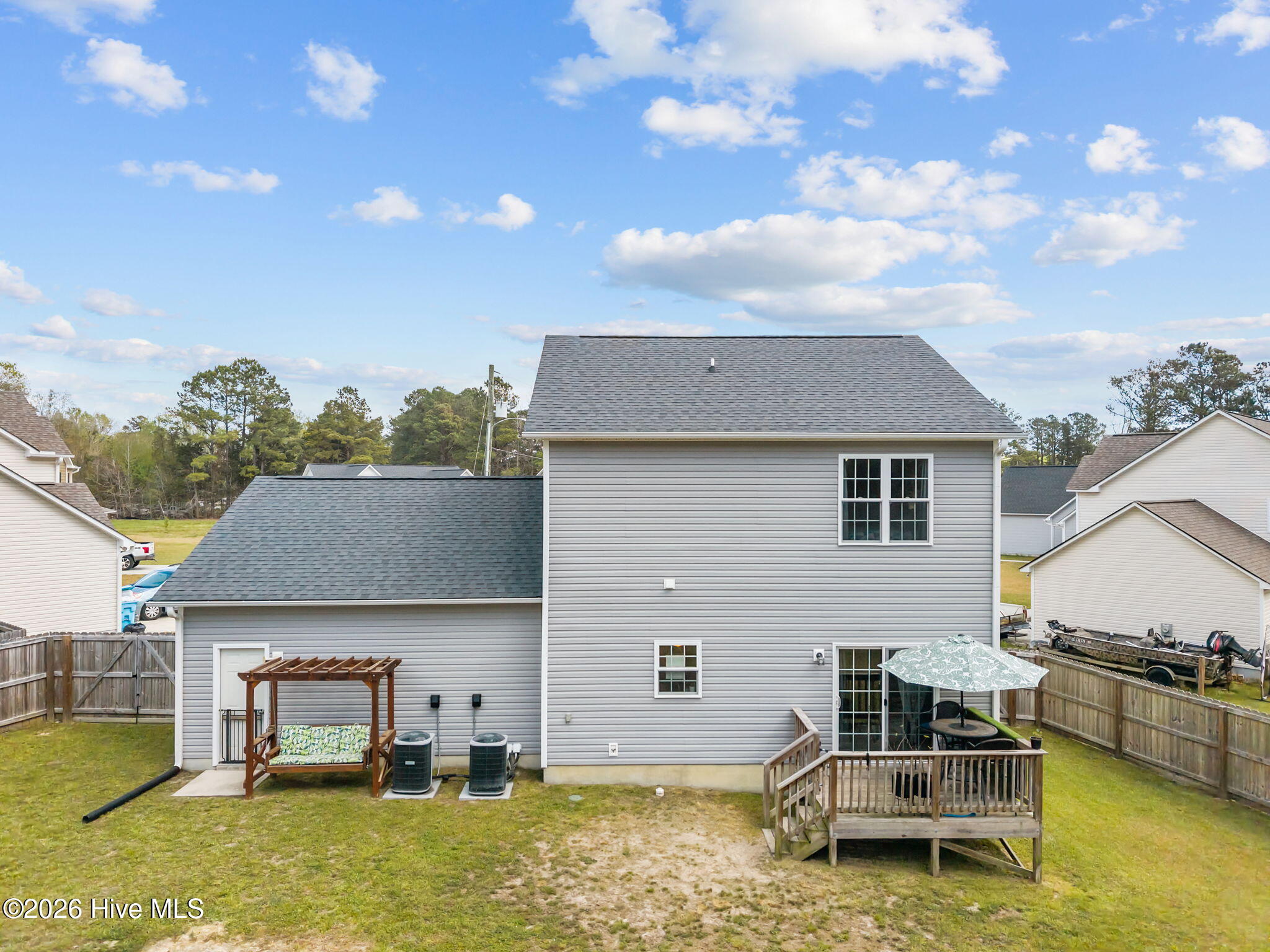 100564221 | Photo 43