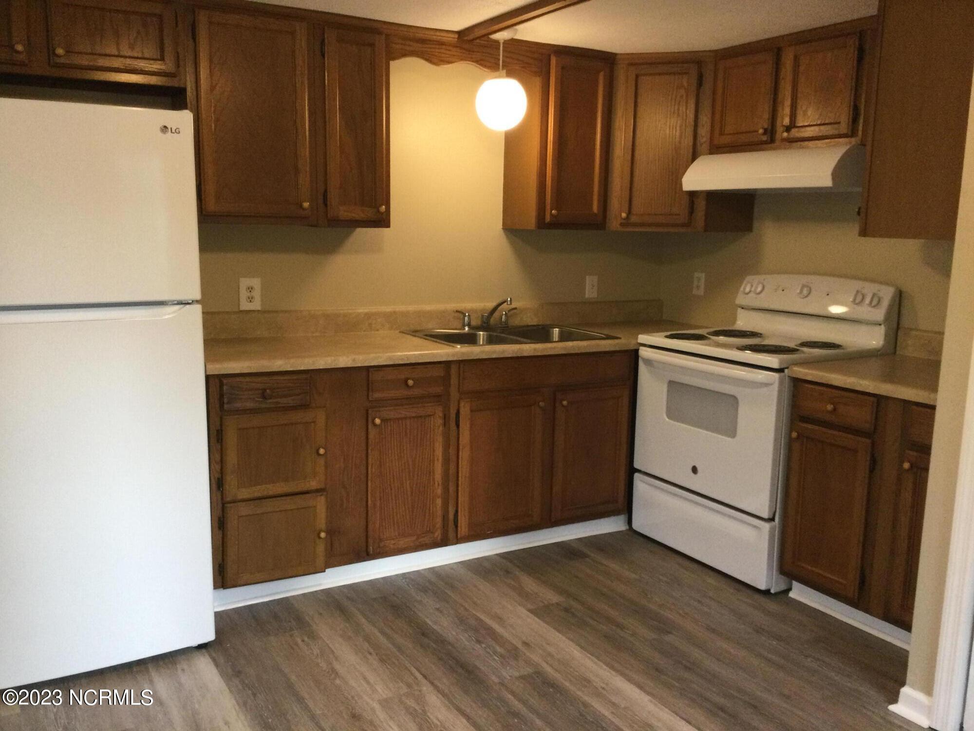 Homes for sale in Sneads Ferry, NC | 2463 Nc-172, Sneads Ferry, NC 28460 | MLS# 100515784