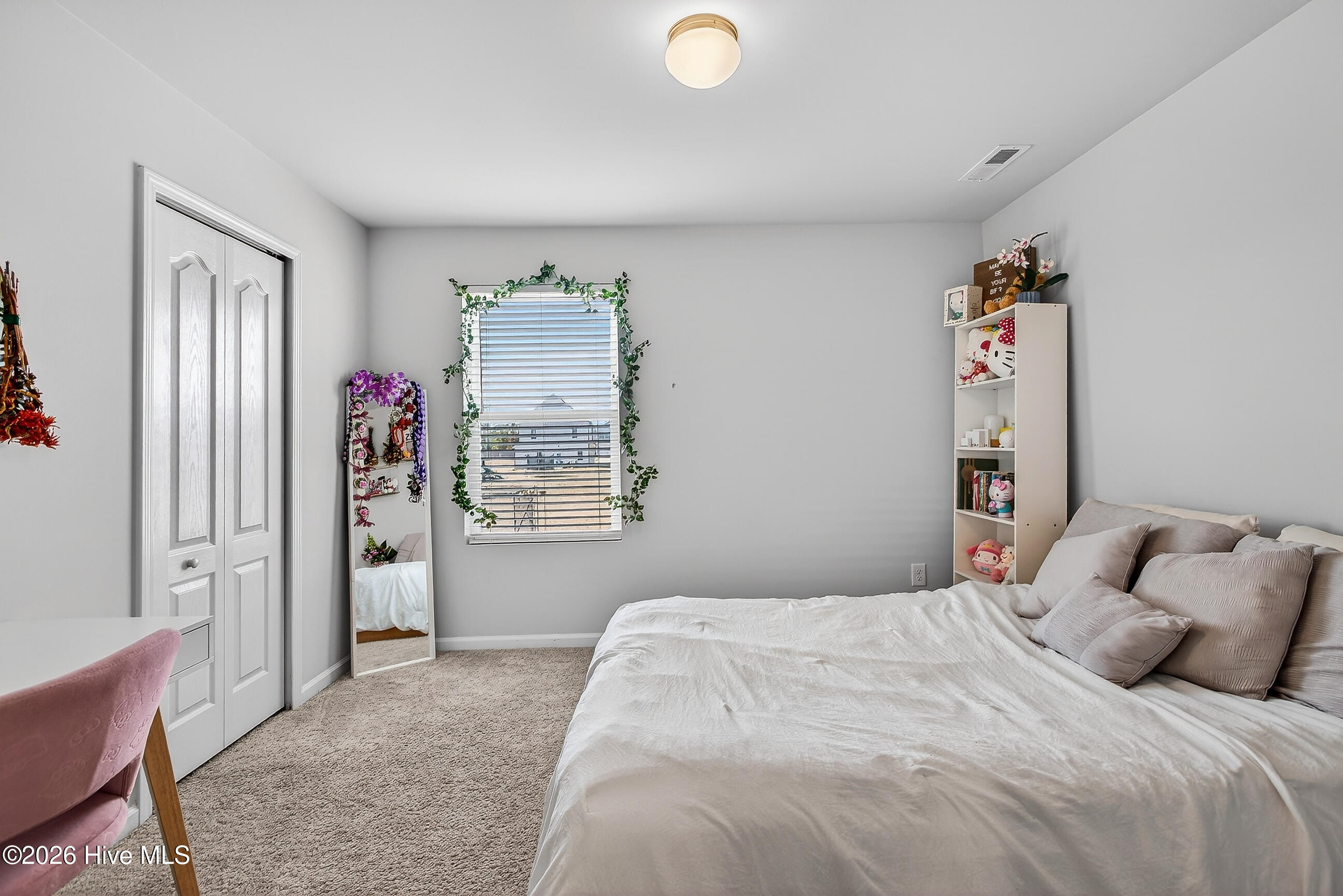 100555689 | Photo 33