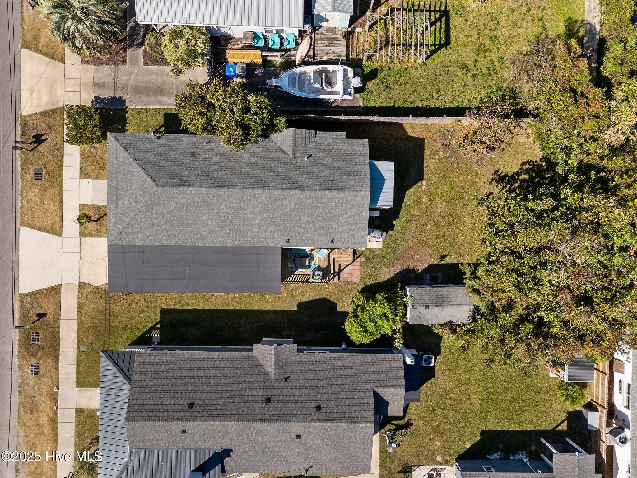 100511198 | Photo 41