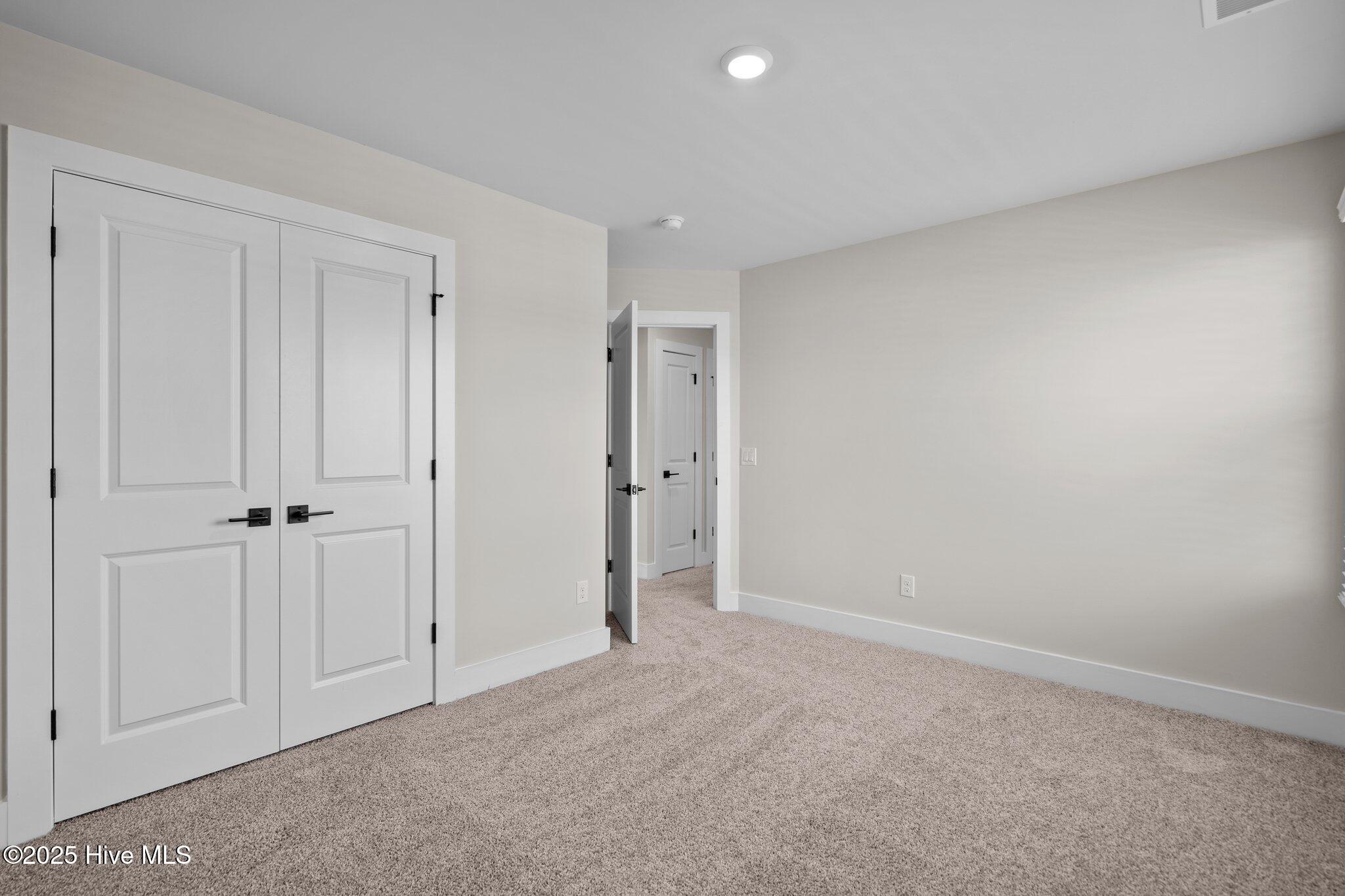 100546819 | Photo 30