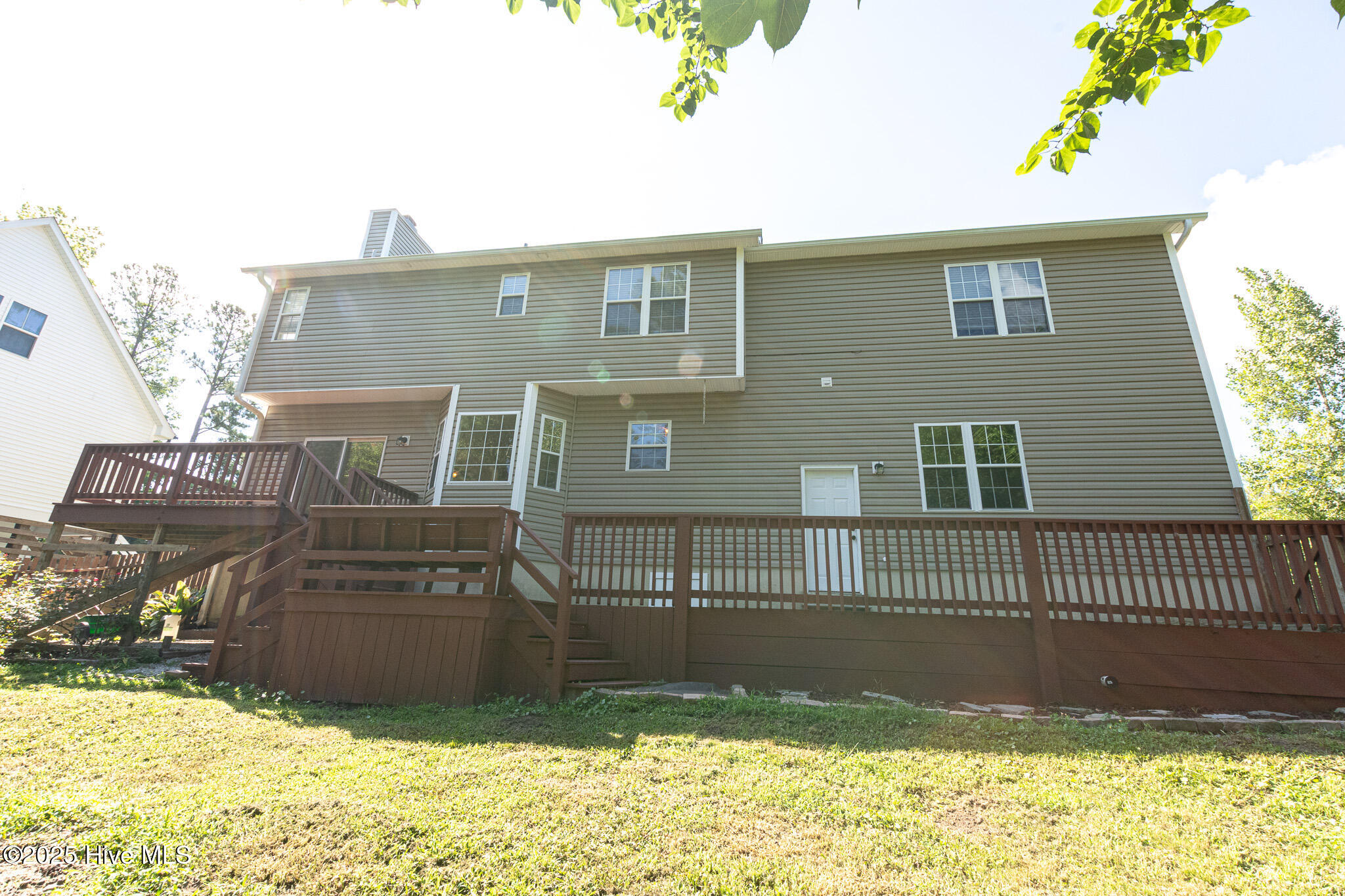 100522001 | Photo 13