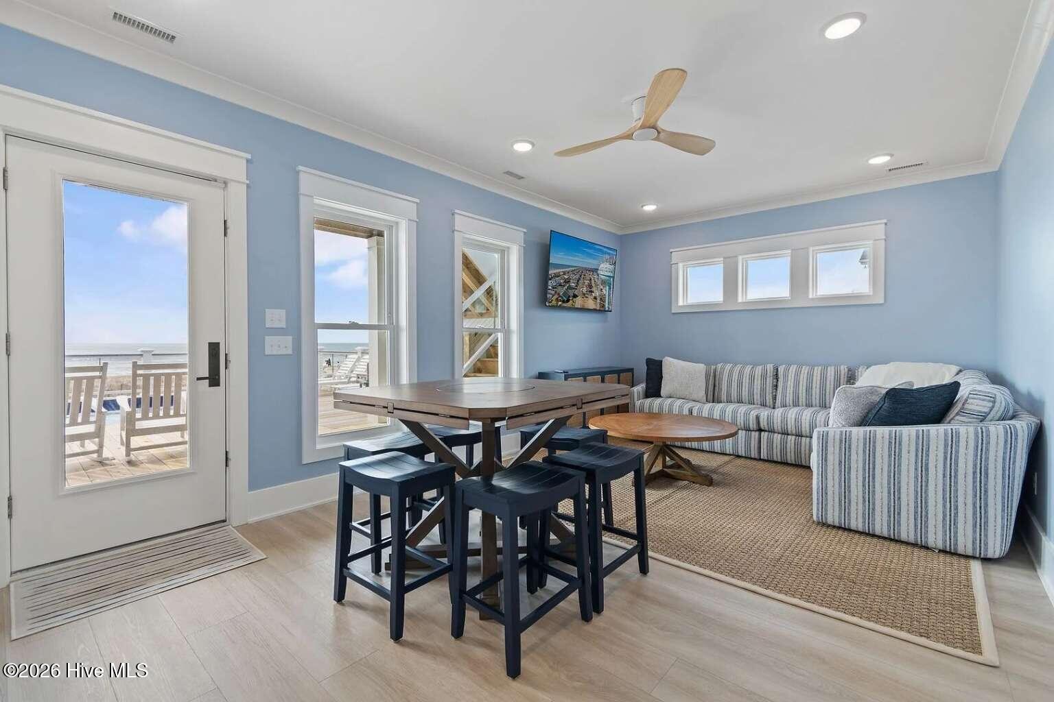 100551212 | Photo 16