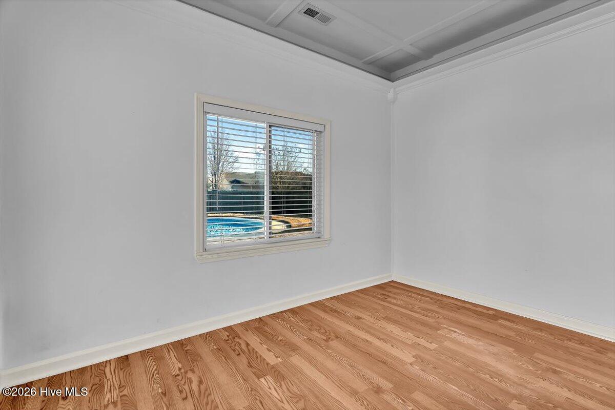 100552346 | Photo 22