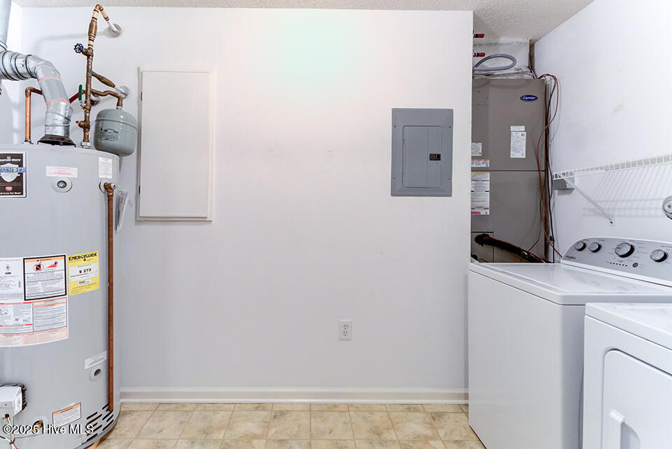 100539365 | Photo 15