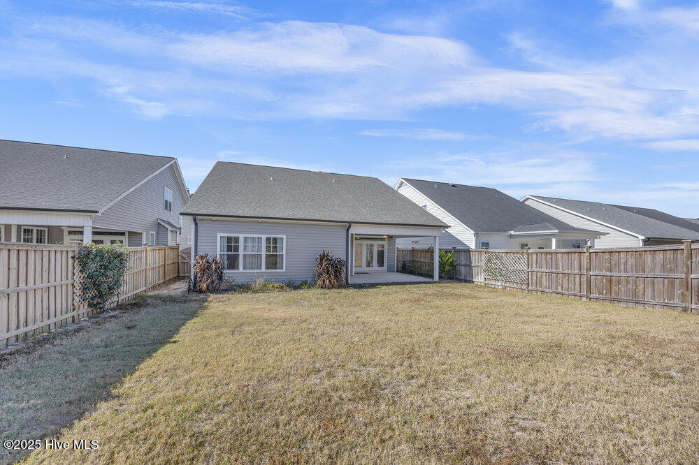 100542116 | Photo 30