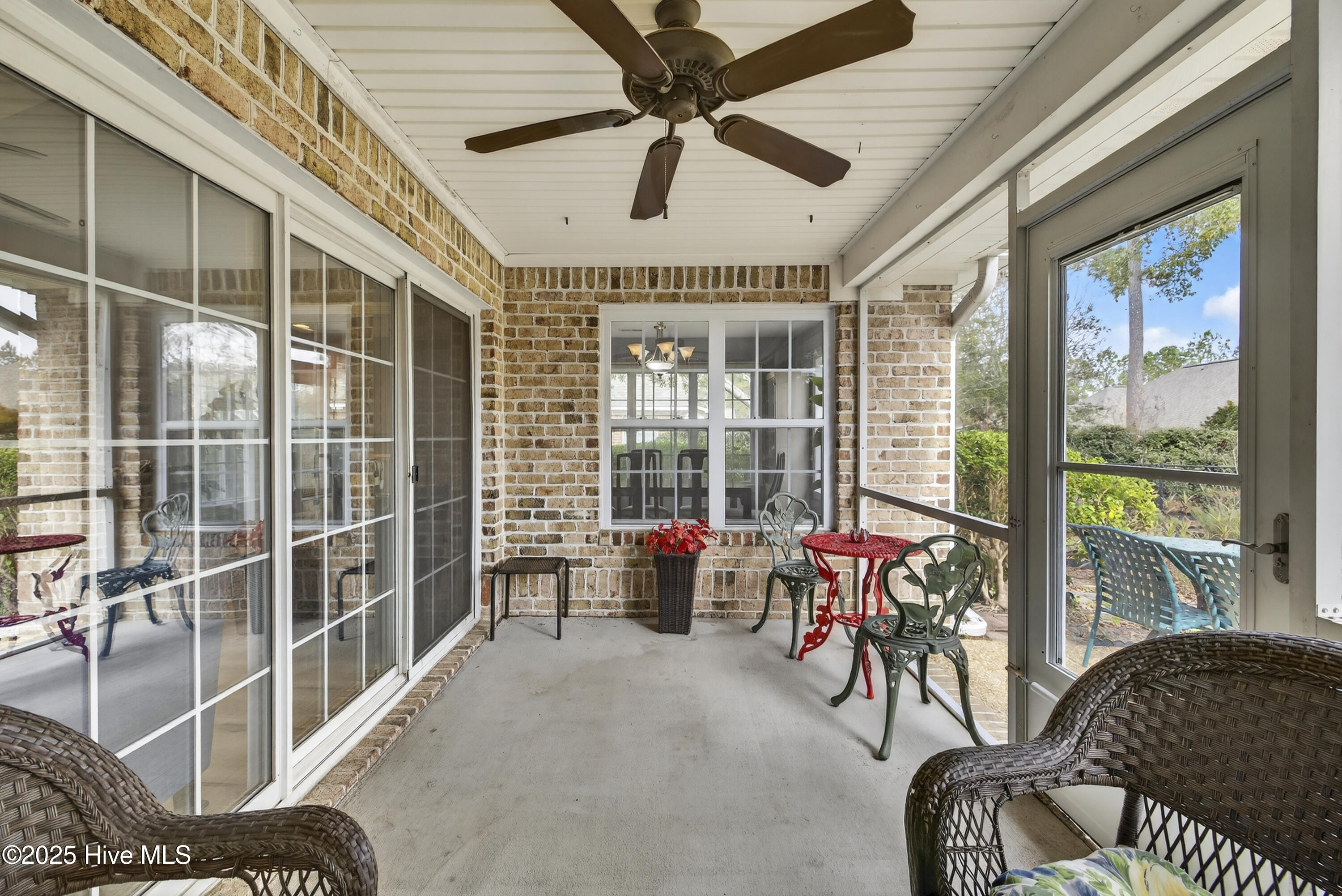 100550150 | Photo 21