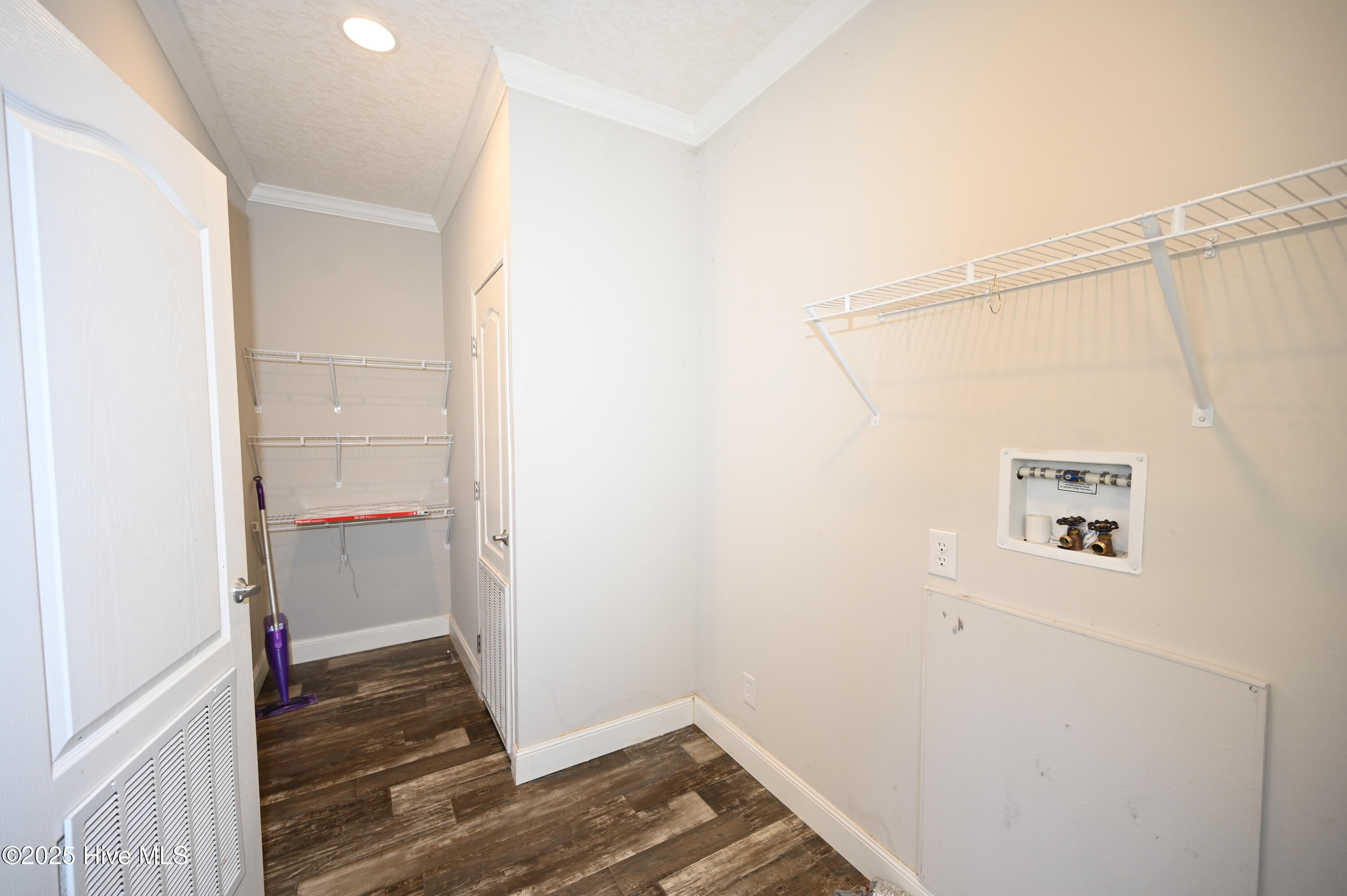 100541262 | Photo 15