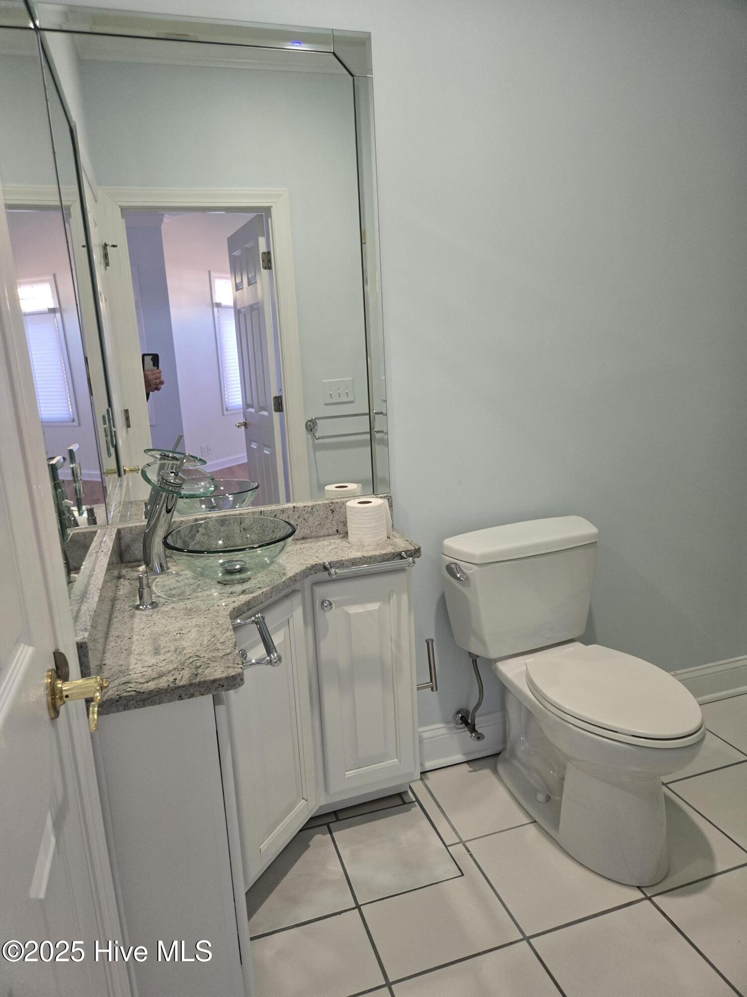 100545211 | Photo 41