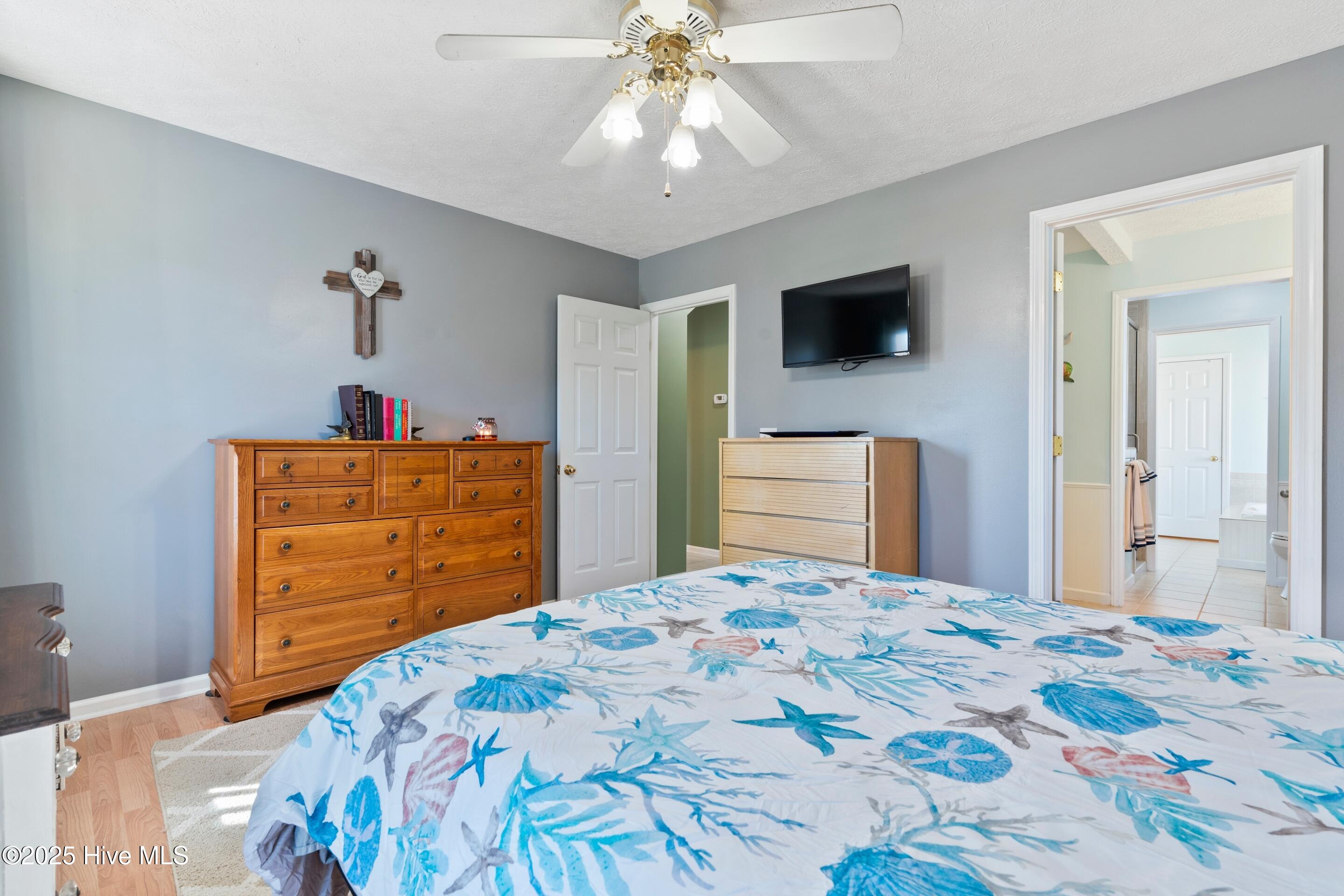 100535792 | Photo 27