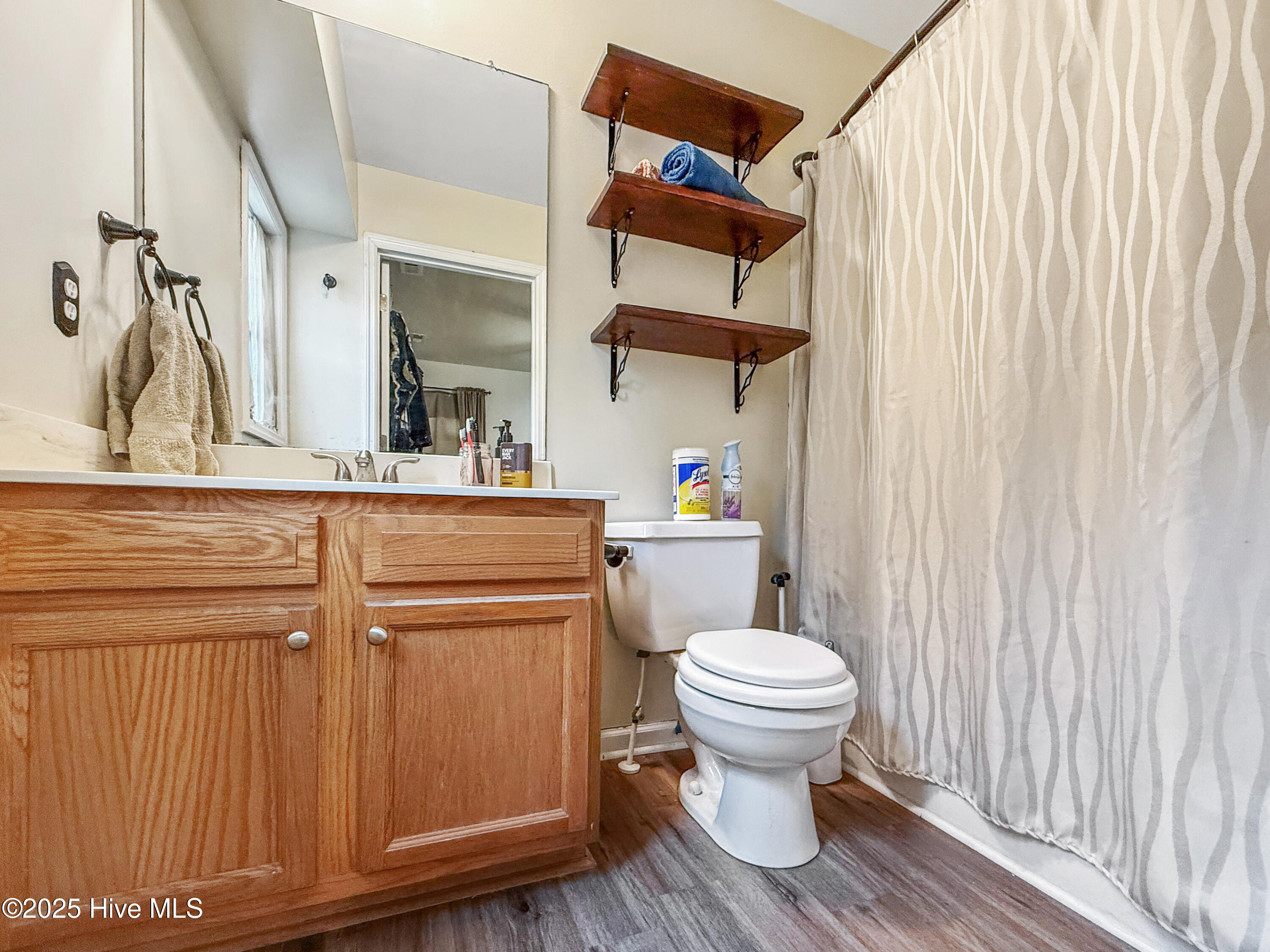 100528290 | Photo 27