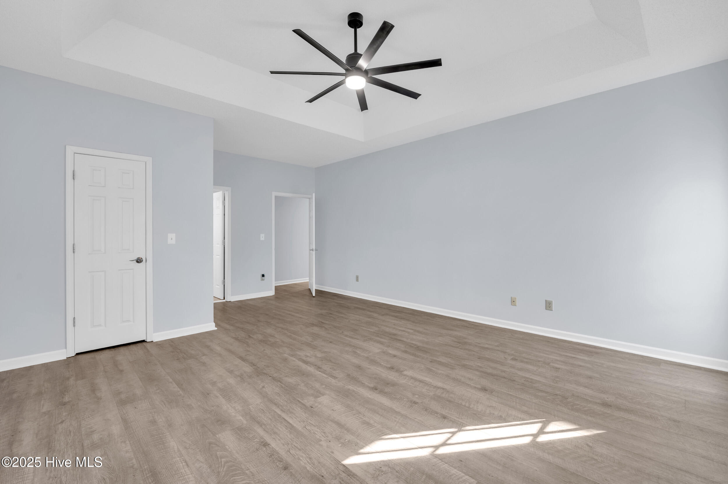 100548382 | Photo 20