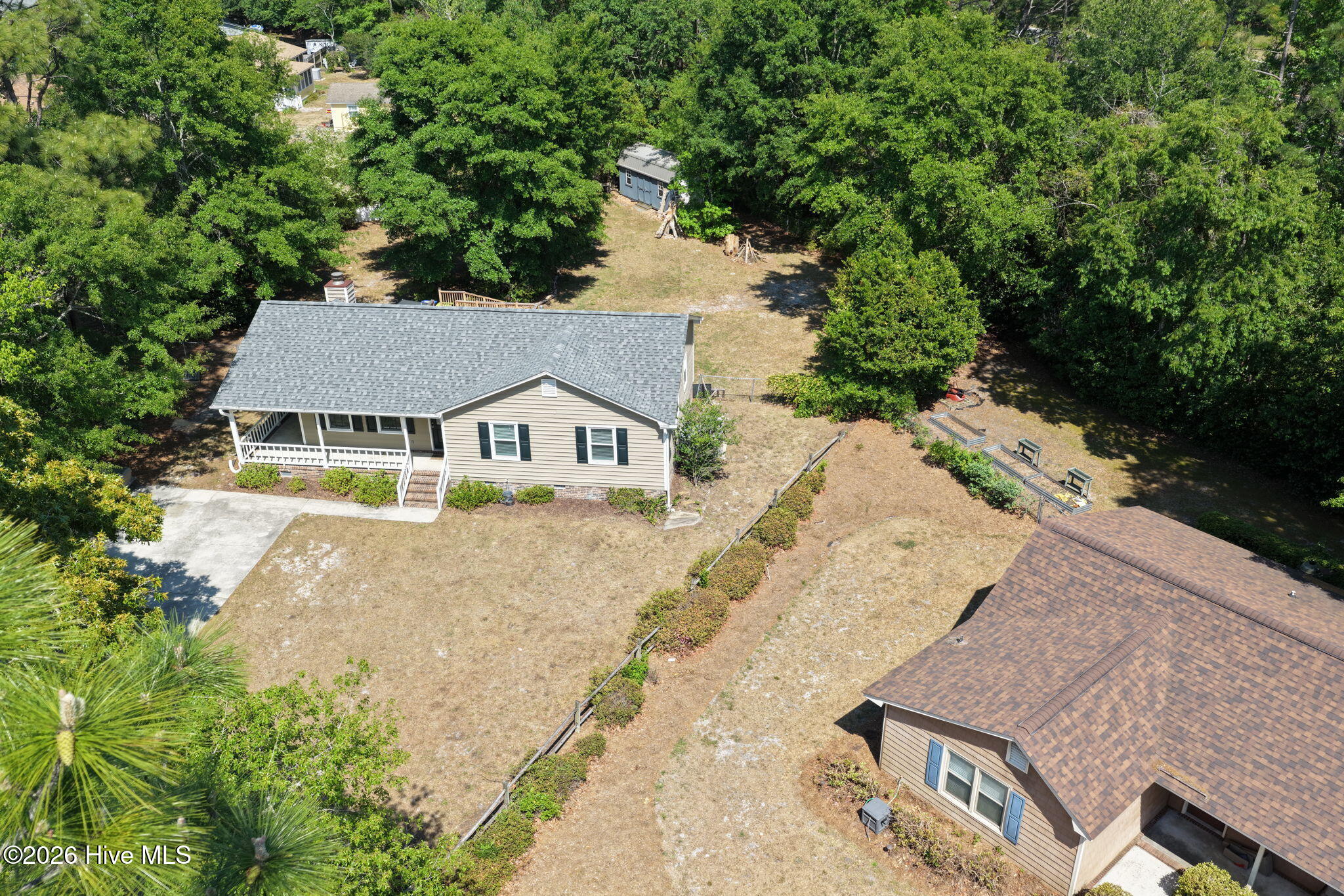 100569518 | Photo 57