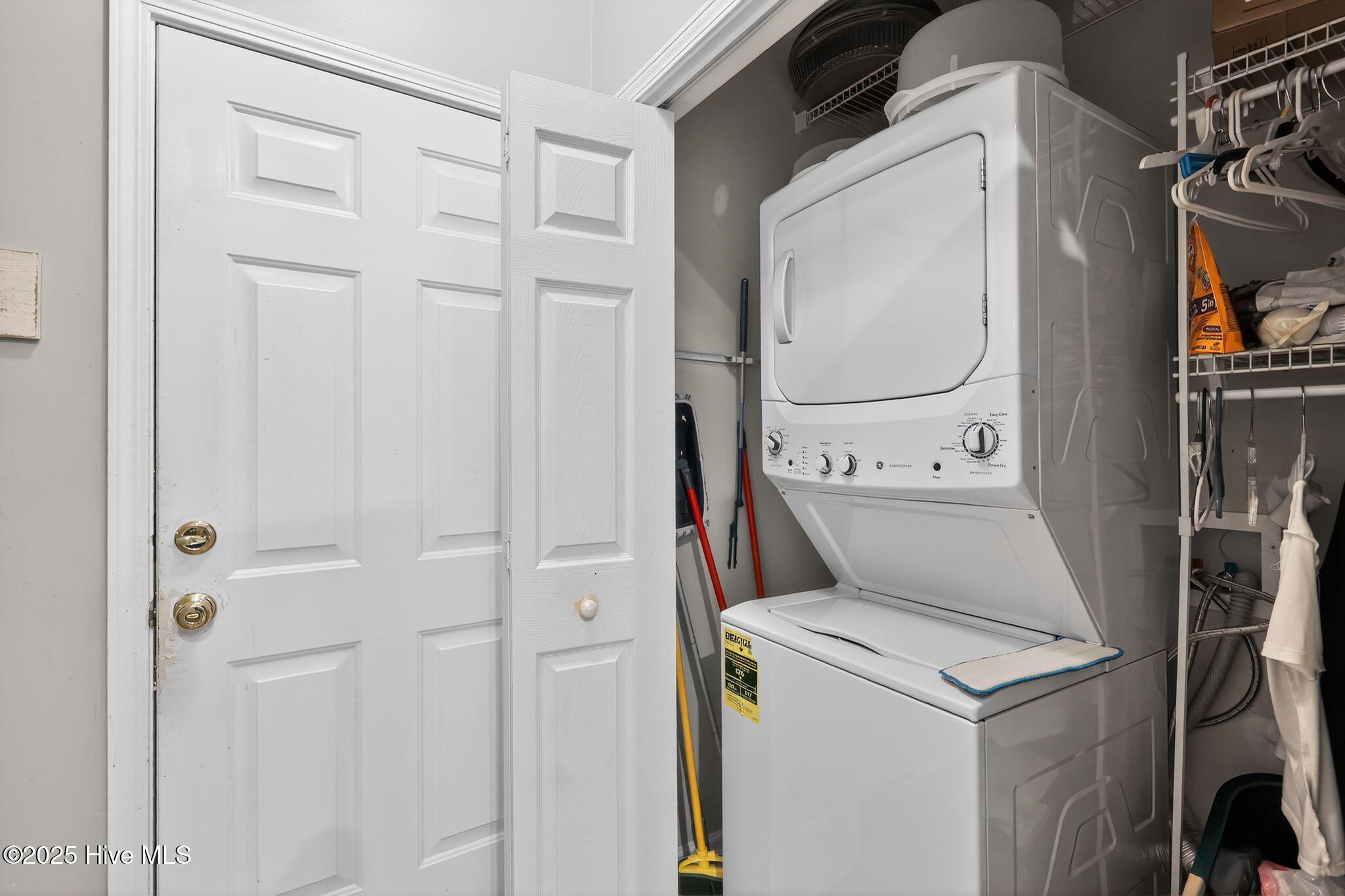 100539359 | Photo 27