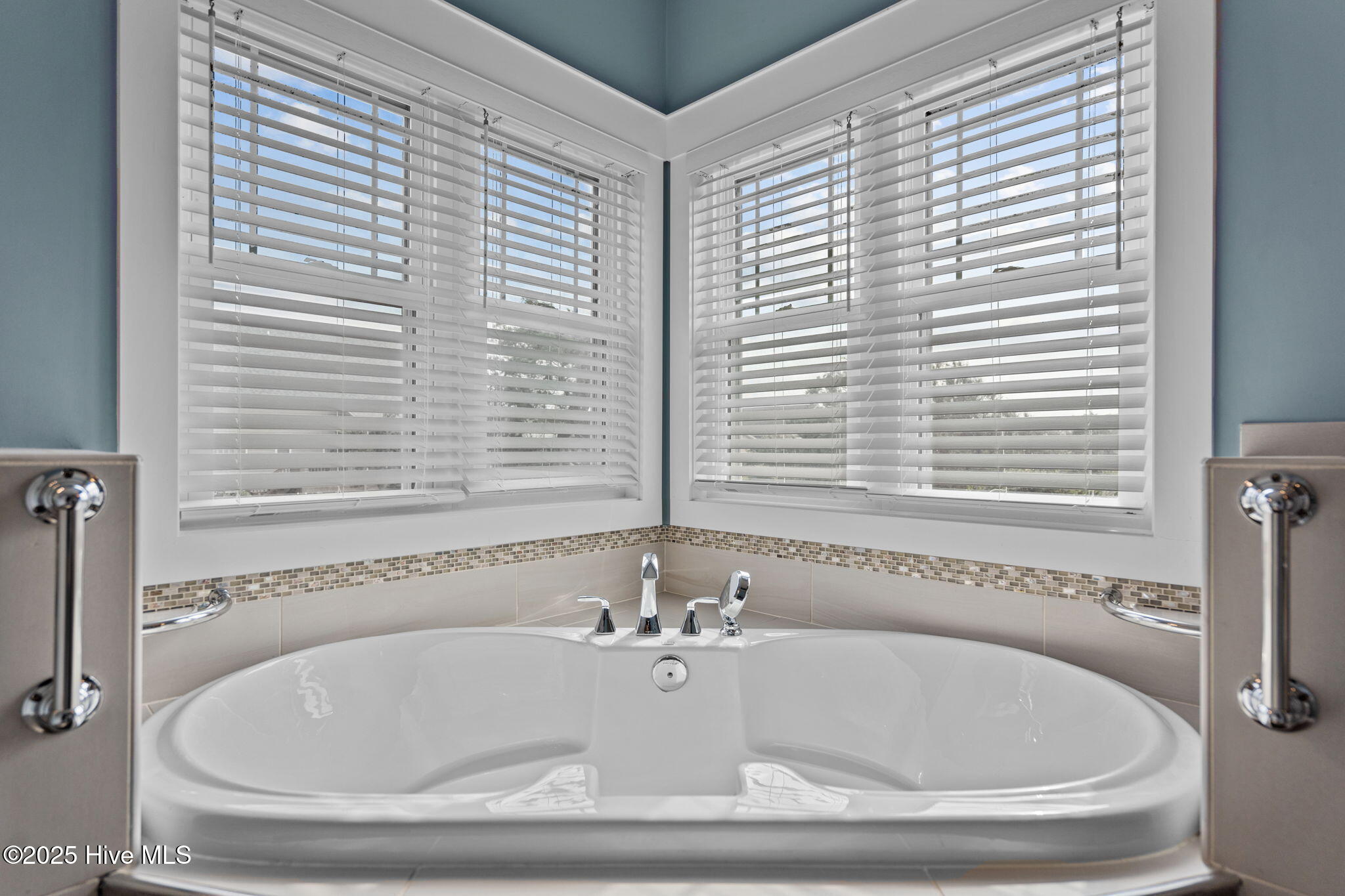 100541907 | Photo 17