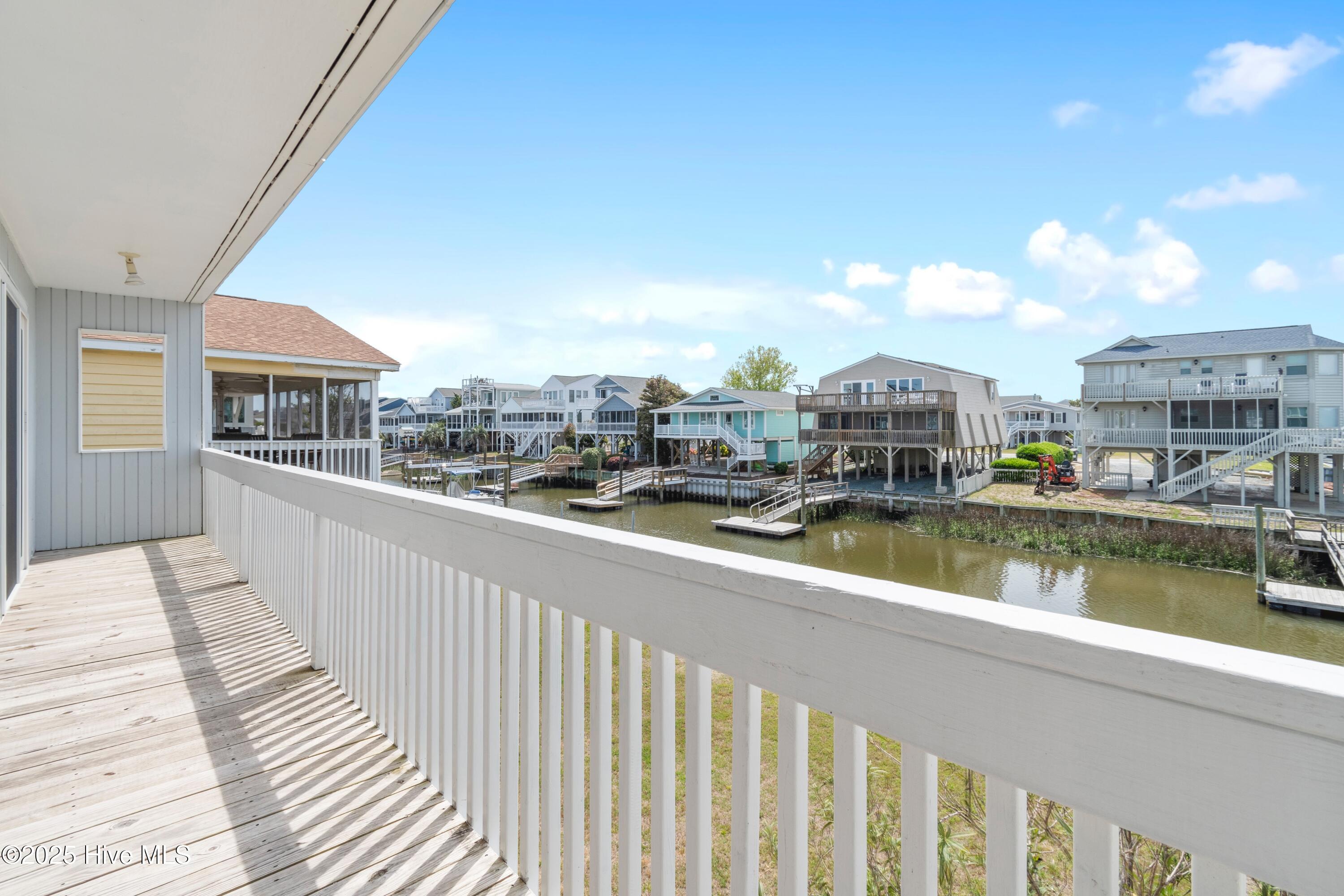 100503570 | Photo 37