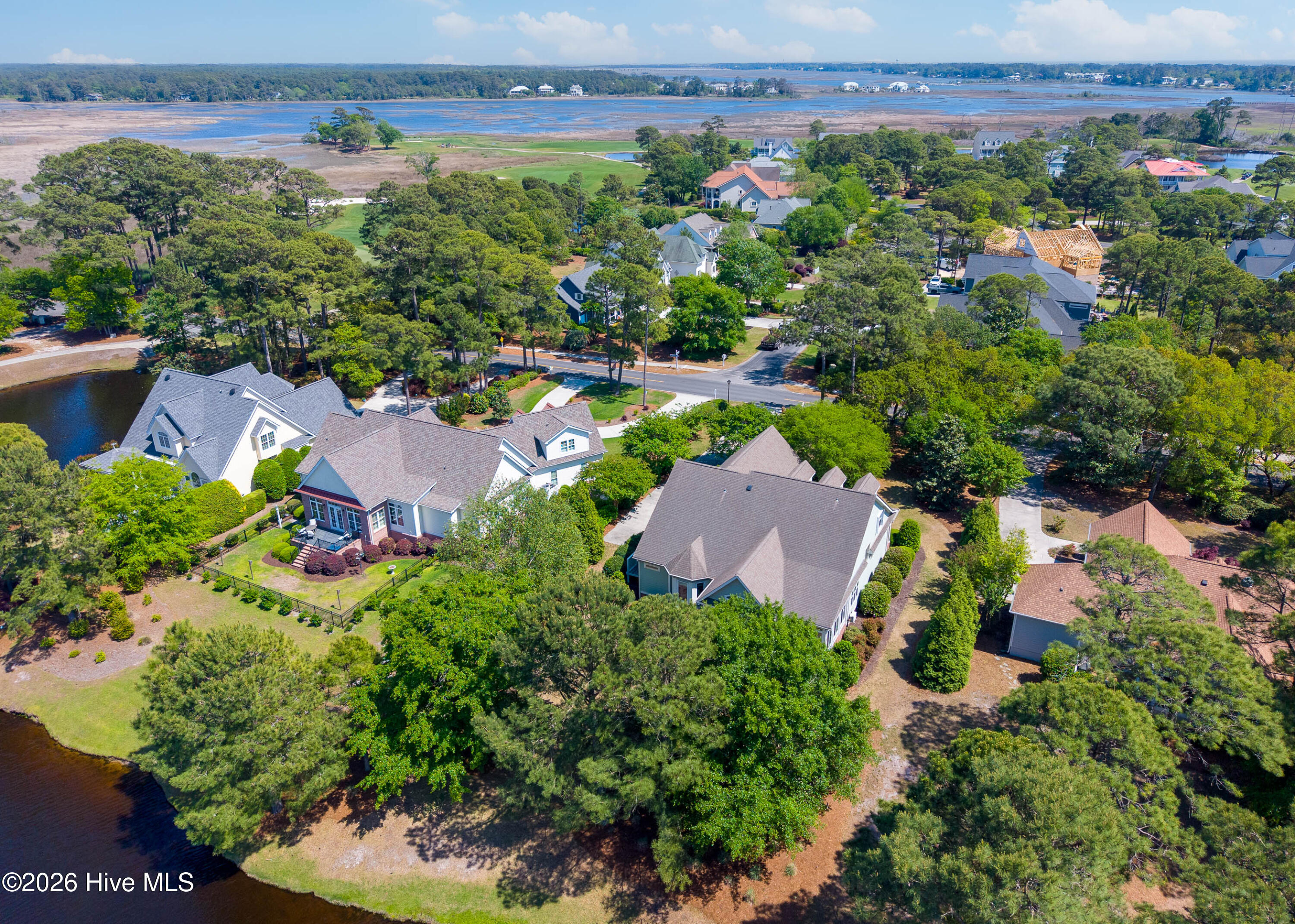 100569454 | Photo 60