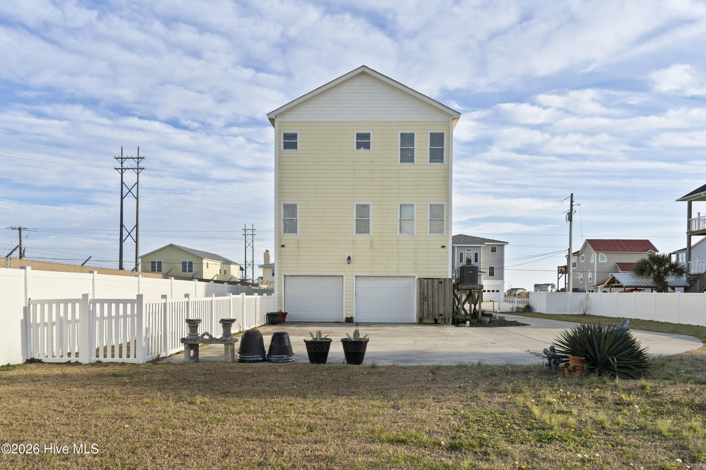 100555944 | Photo 59