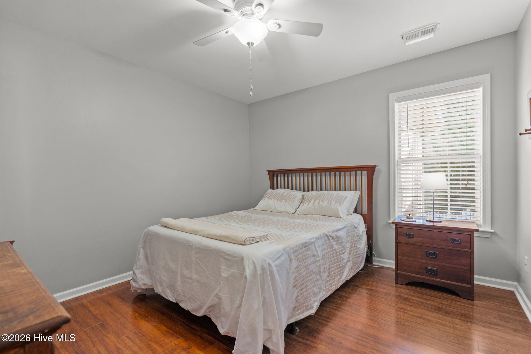 100552343 | Photo 23