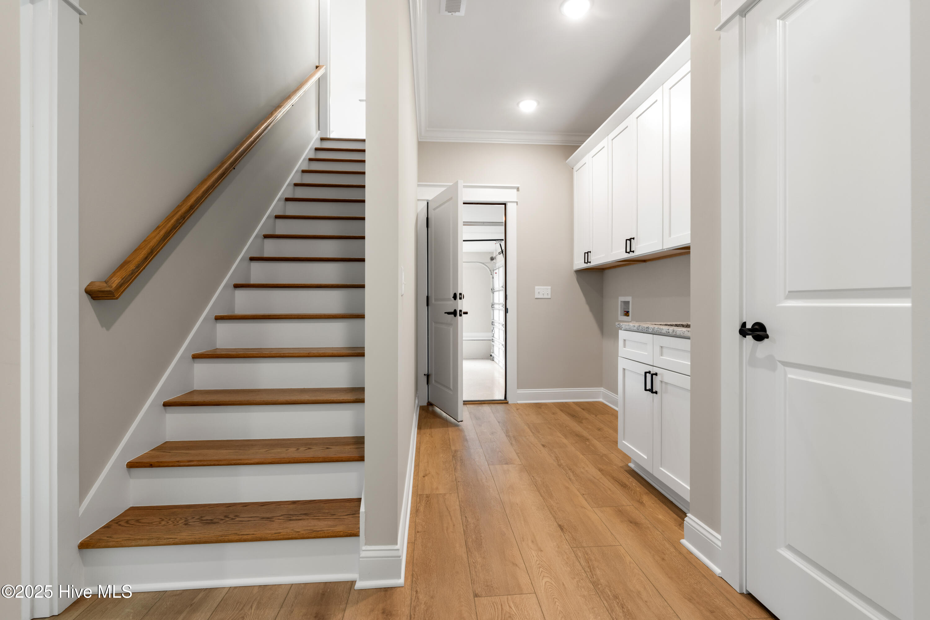 100485467 | Photo 31