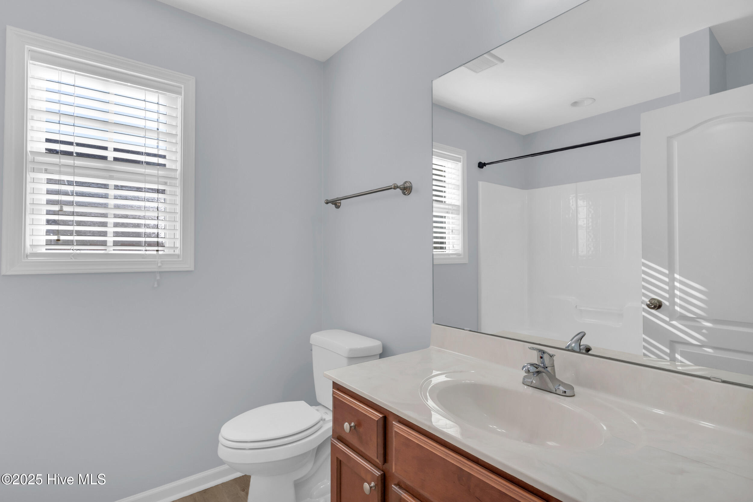 100545882 | Photo 22