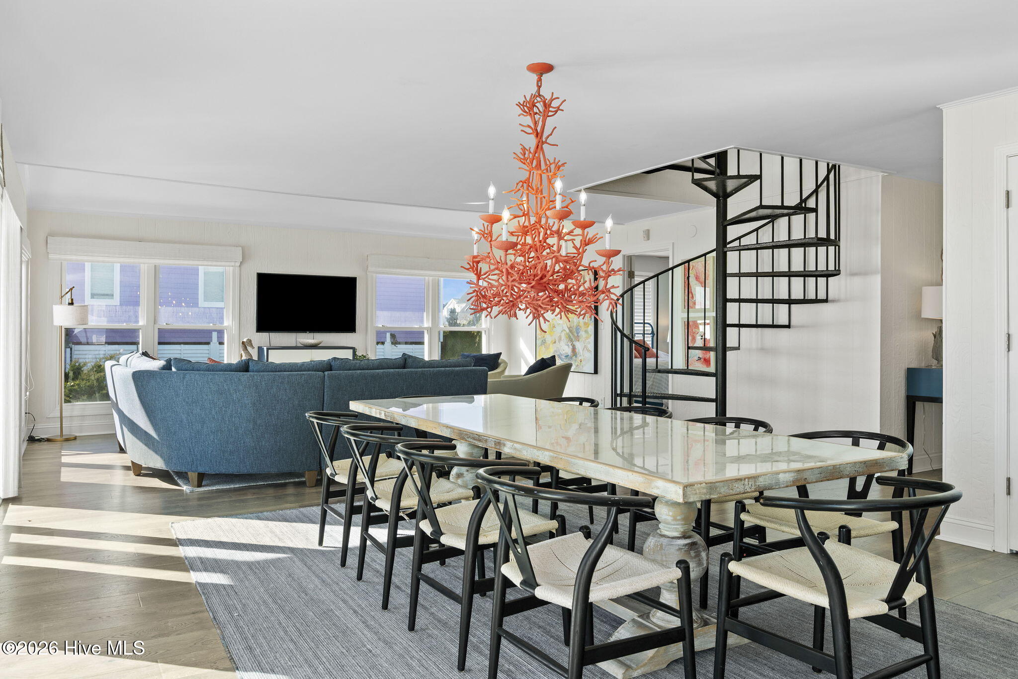 100552942 | Photo 11