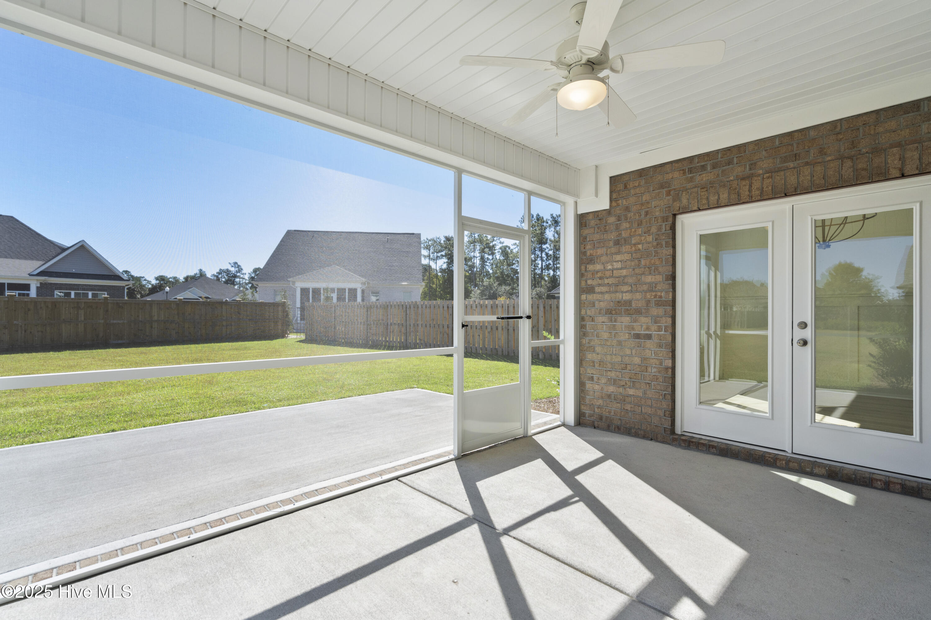 100517752 | Photo 39