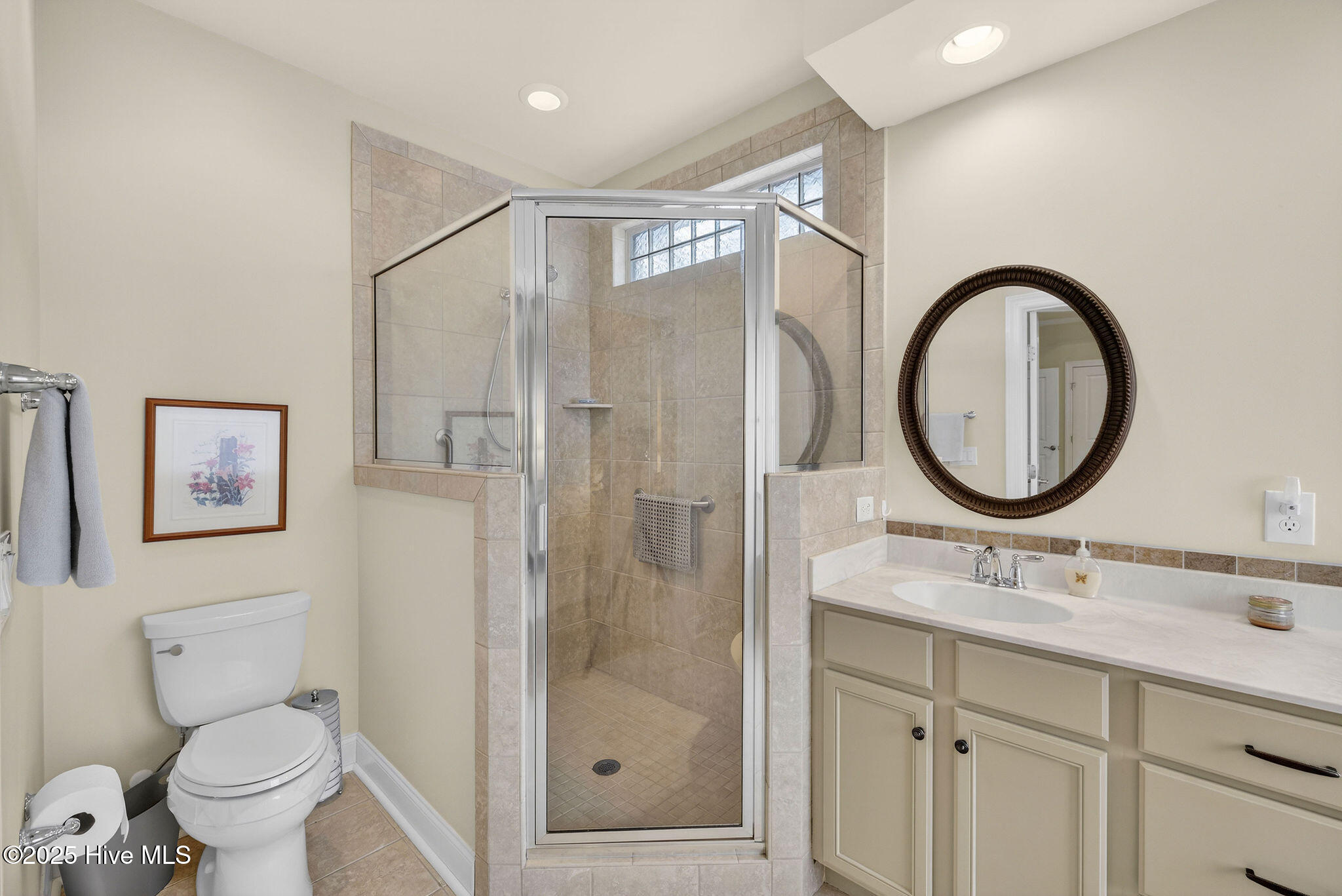 100544903 | Photo 25