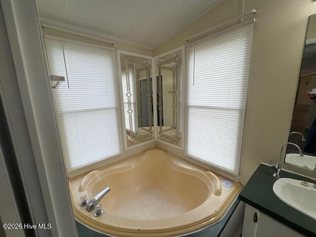 100548296 | Photo 14