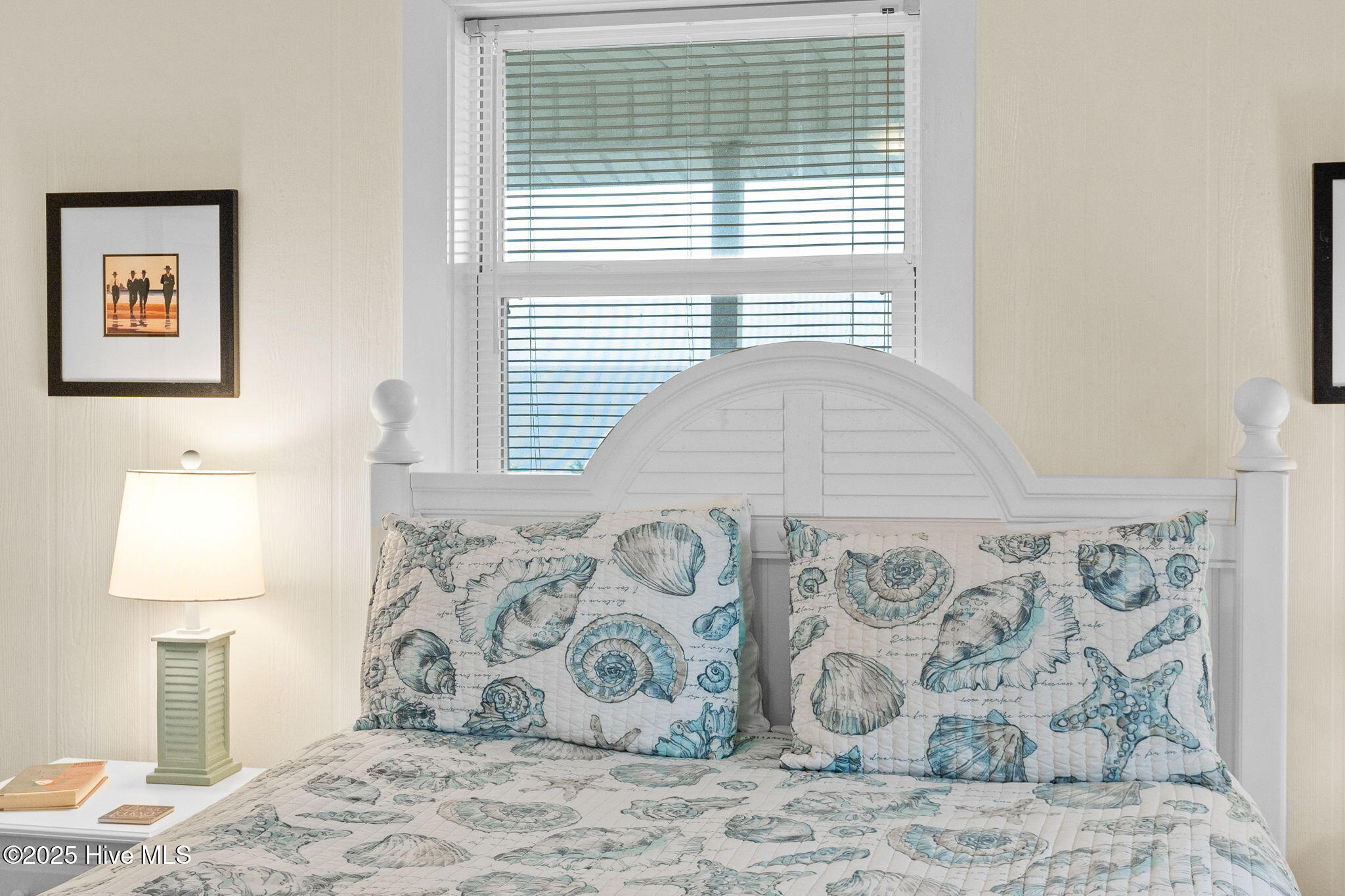 100544843 | Photo 30